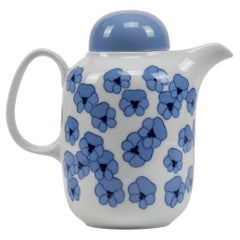 Hans Theo Bauman, Arzberg ‘Brasilia’ coffee pot with ‘Viola’ decoration, 1970s