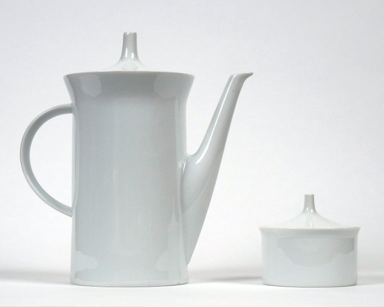 Hans-Theo Baumann for Rosenthal, 1956
Coffee Pot and Sugar pot from the Studioline range

A lovely coffee set by an important 20th century designer
White ceramic
Excellent condition, appears to be unused.
Please note, there is a small manufacturing
