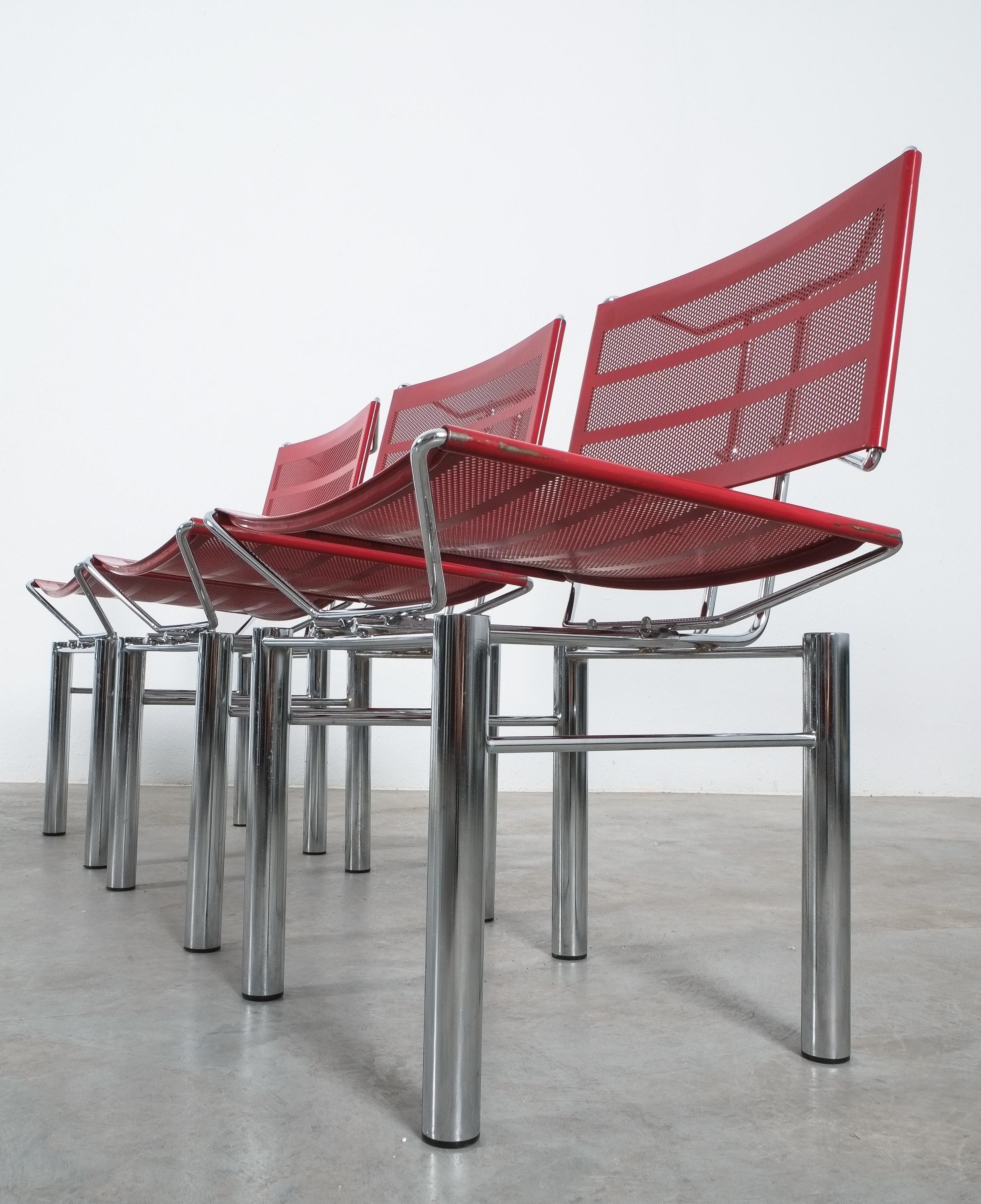 Ensemble de 10 chaises en métal rouge et bleu de Hans Ullrich Bitsch, Série 8600 Bon état - En vente à Vienna, AT
