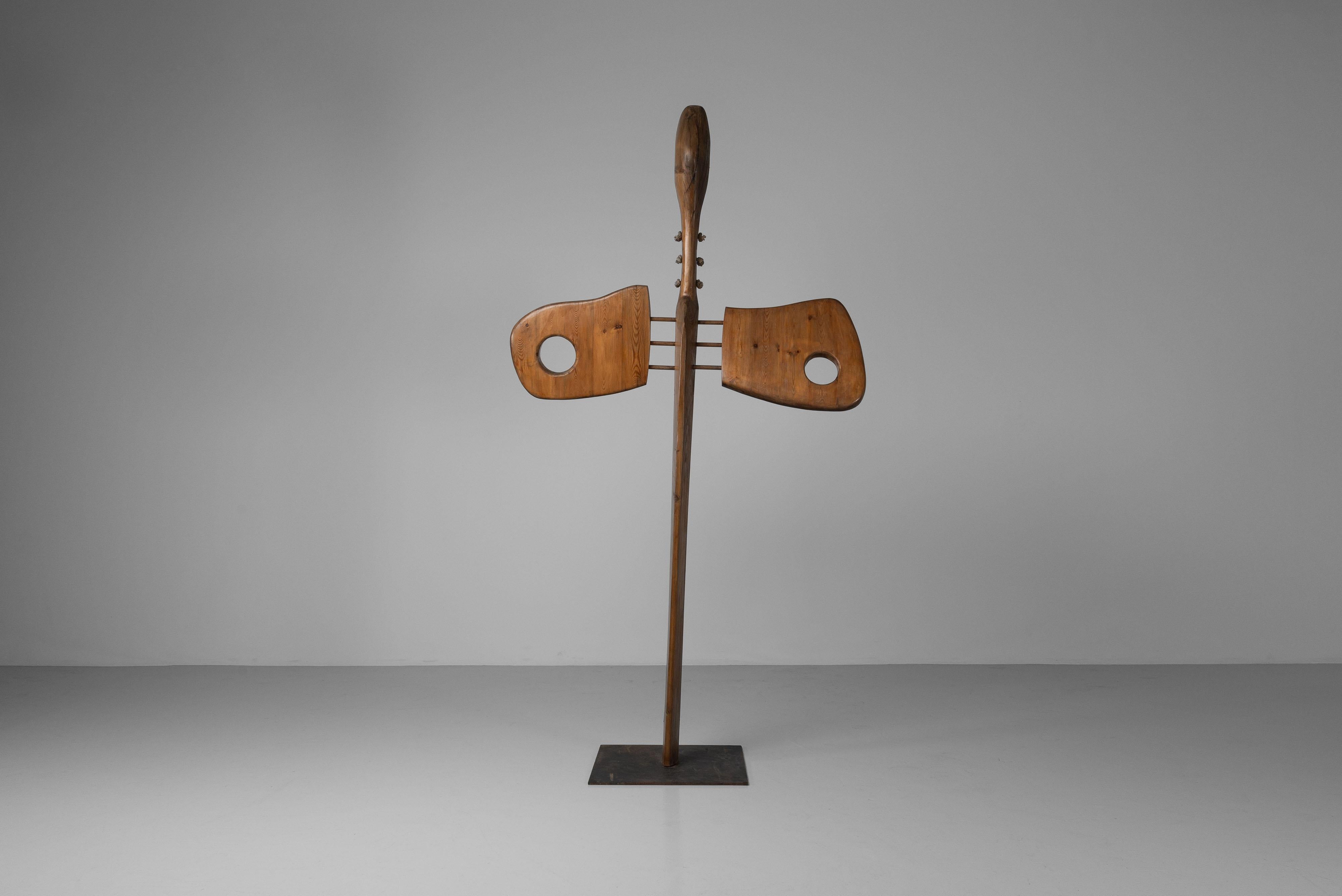 Hans van Eerd escultura monumental Países Bajos 1972 Moderno de mediados de siglo en venta