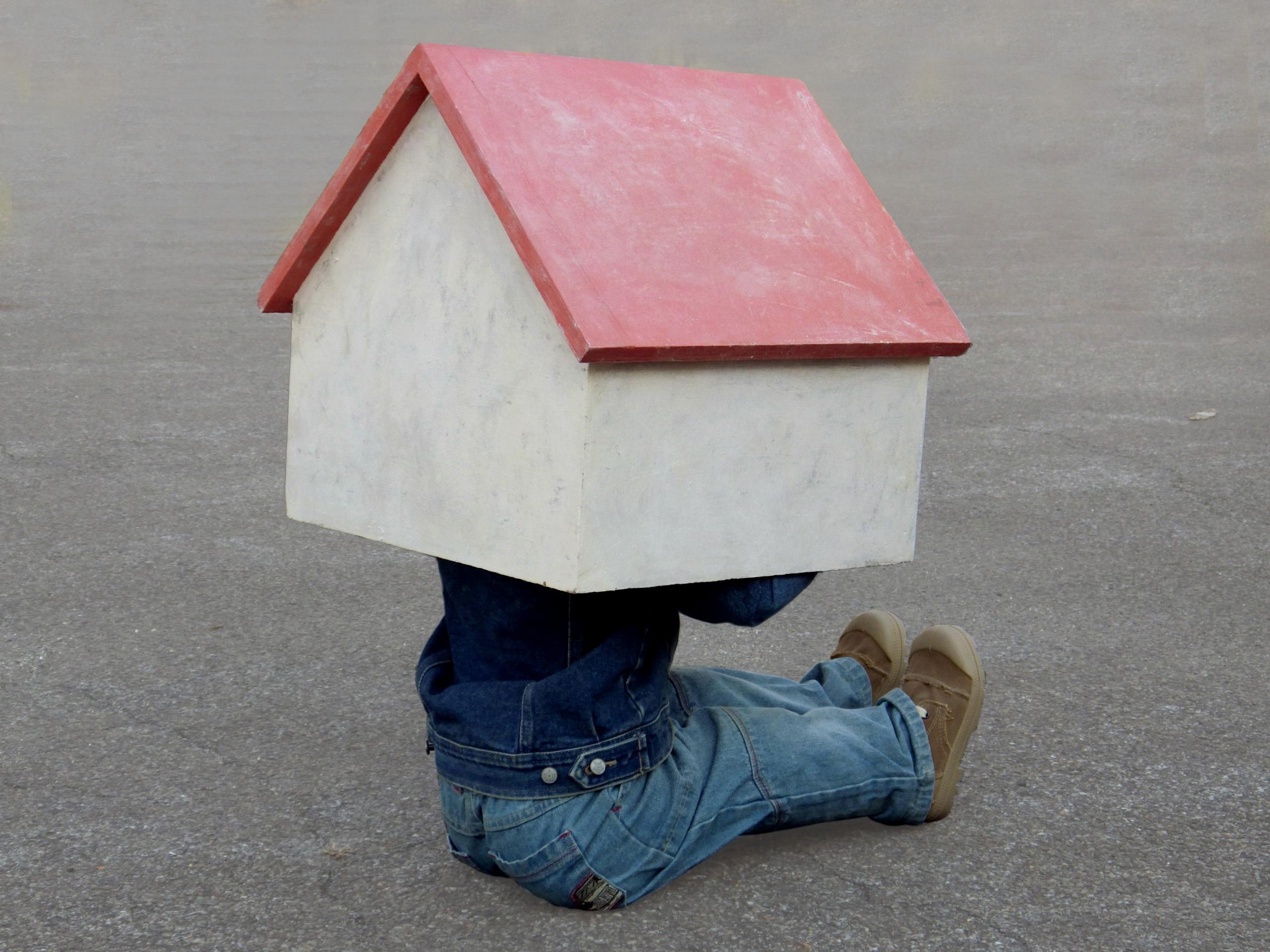 Das Puppenhaus von Doll House (Abstrakt), Sculpture, von Hans Van Meeuwen