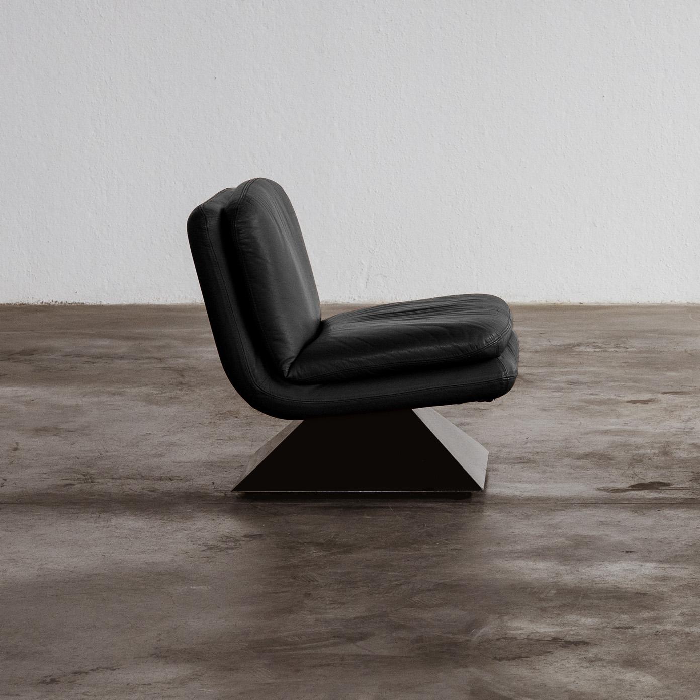 italien Fauteuil Hans Von Klier pour Giuseppe Rossi di Albizzate, cuir noir, 1970 en vente