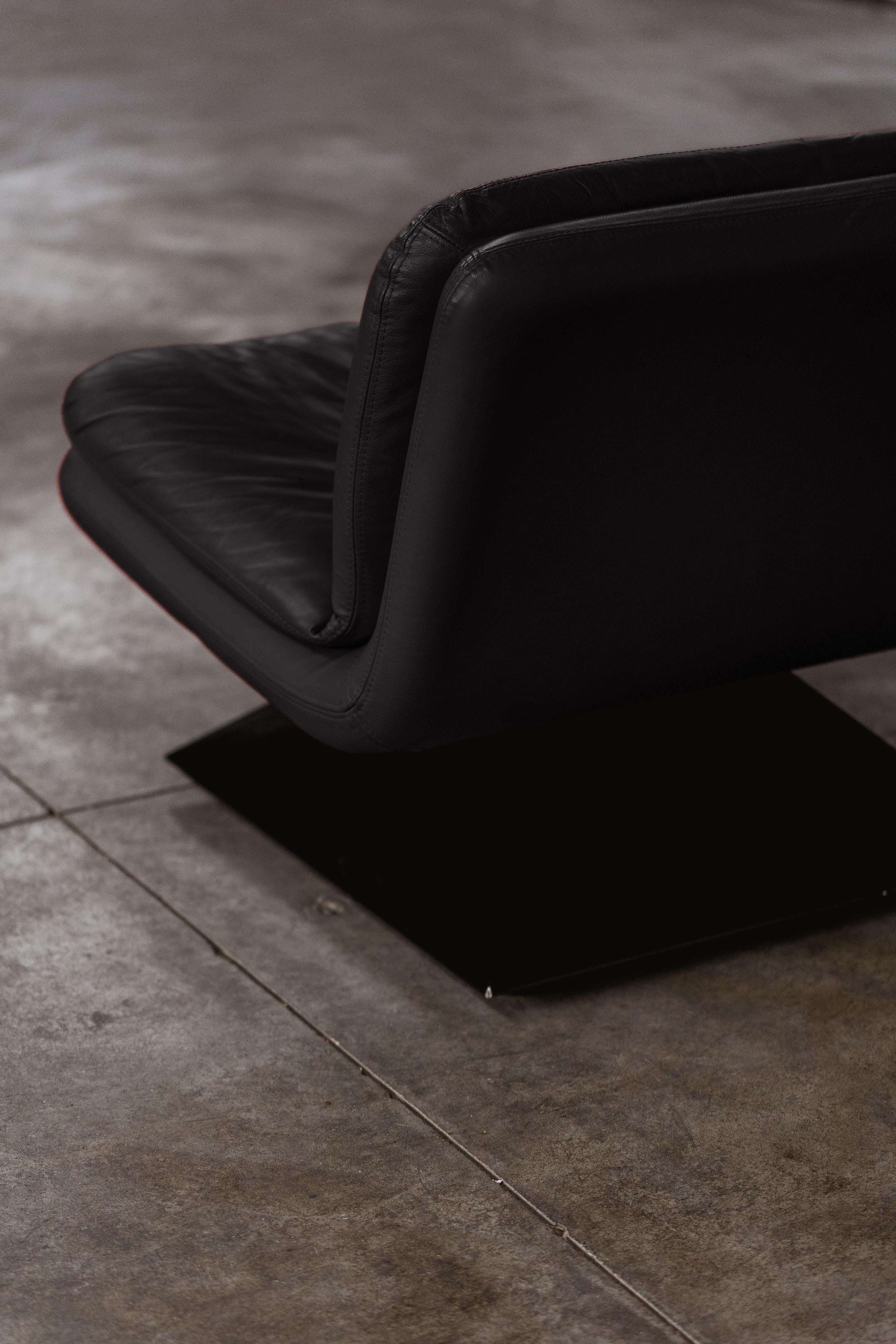 Cuir Fauteuil Hans Von Klier pour Giuseppe Rossi di Albizzate, cuir noir, 1970 en vente