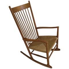 Hans Wagner Rocking Chair J16 with Rush Seat