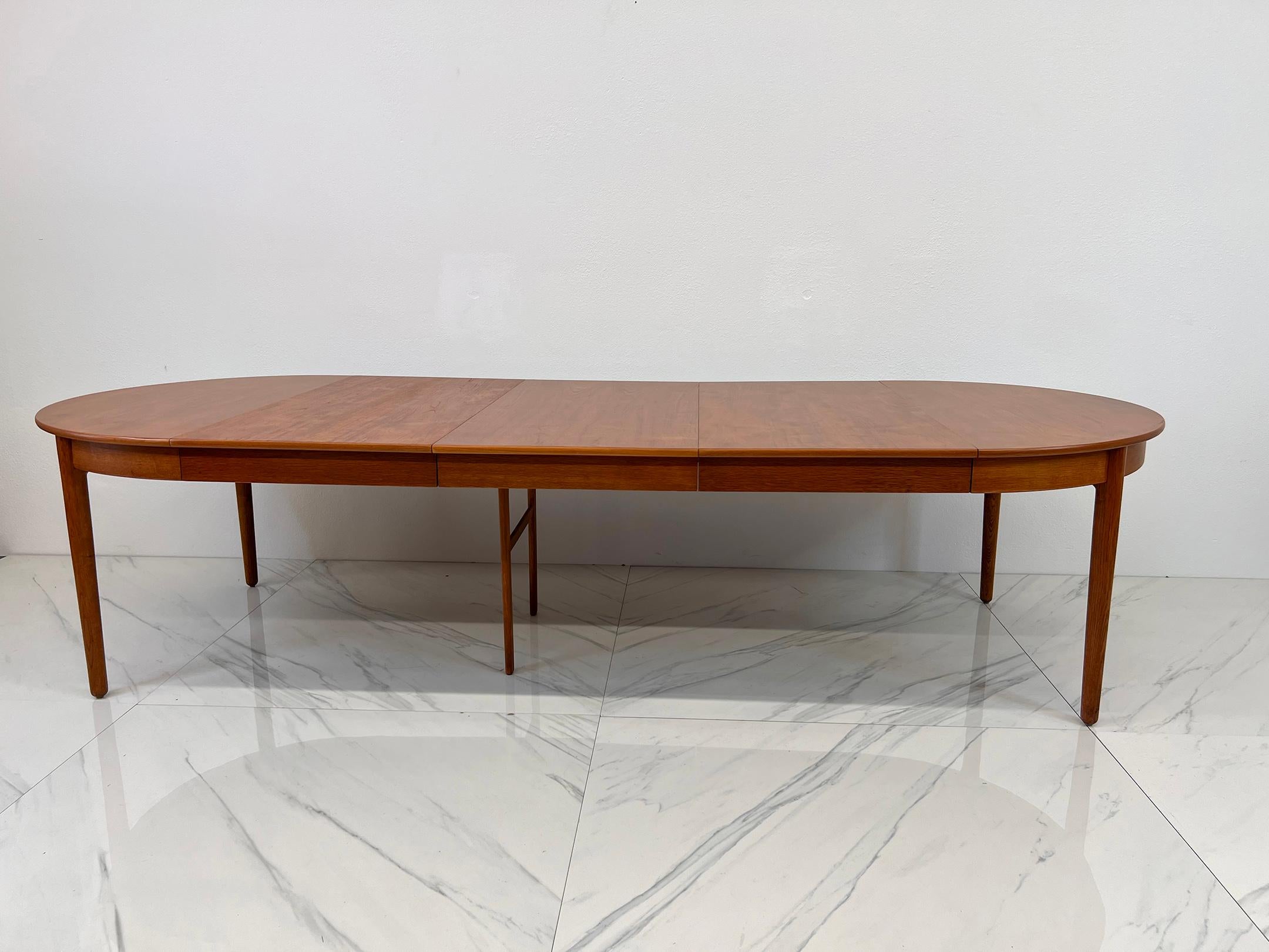 Hans Wegener for Andreas Tuck Monumental Teak Dining Table In Good Condition For Sale In Culver City, CA