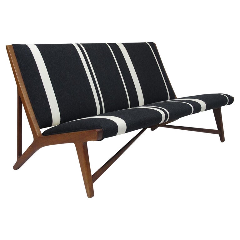 Hans Wegner 1949 Armless Sofa Bench Settee Johaness Hansen JH555 For