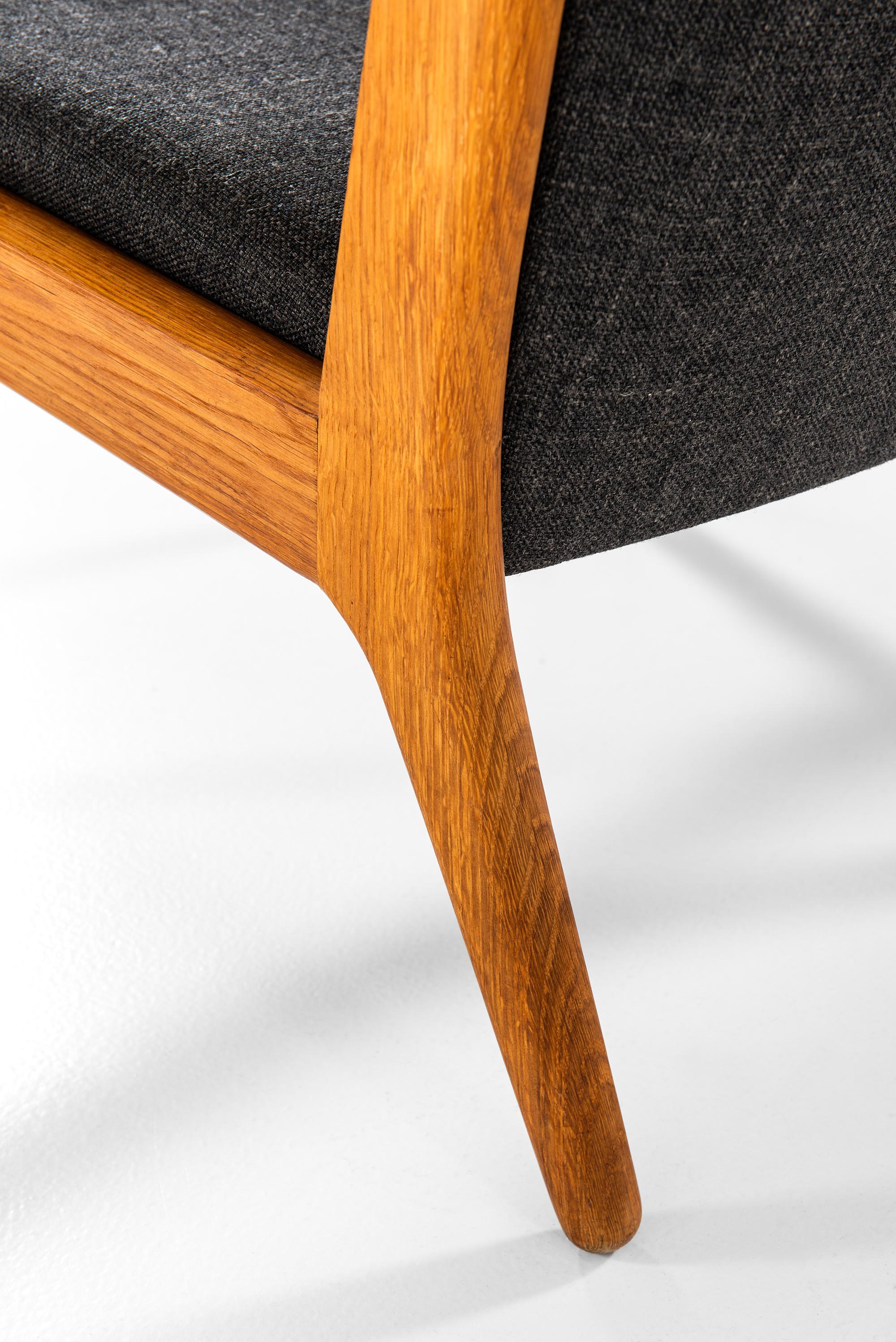 Sillones Hans Wegner AP-16 Producidos por AP-Stolen en Dinamarca en venta 2