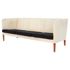 Vintage Hans Wegner AP-18S Sofa