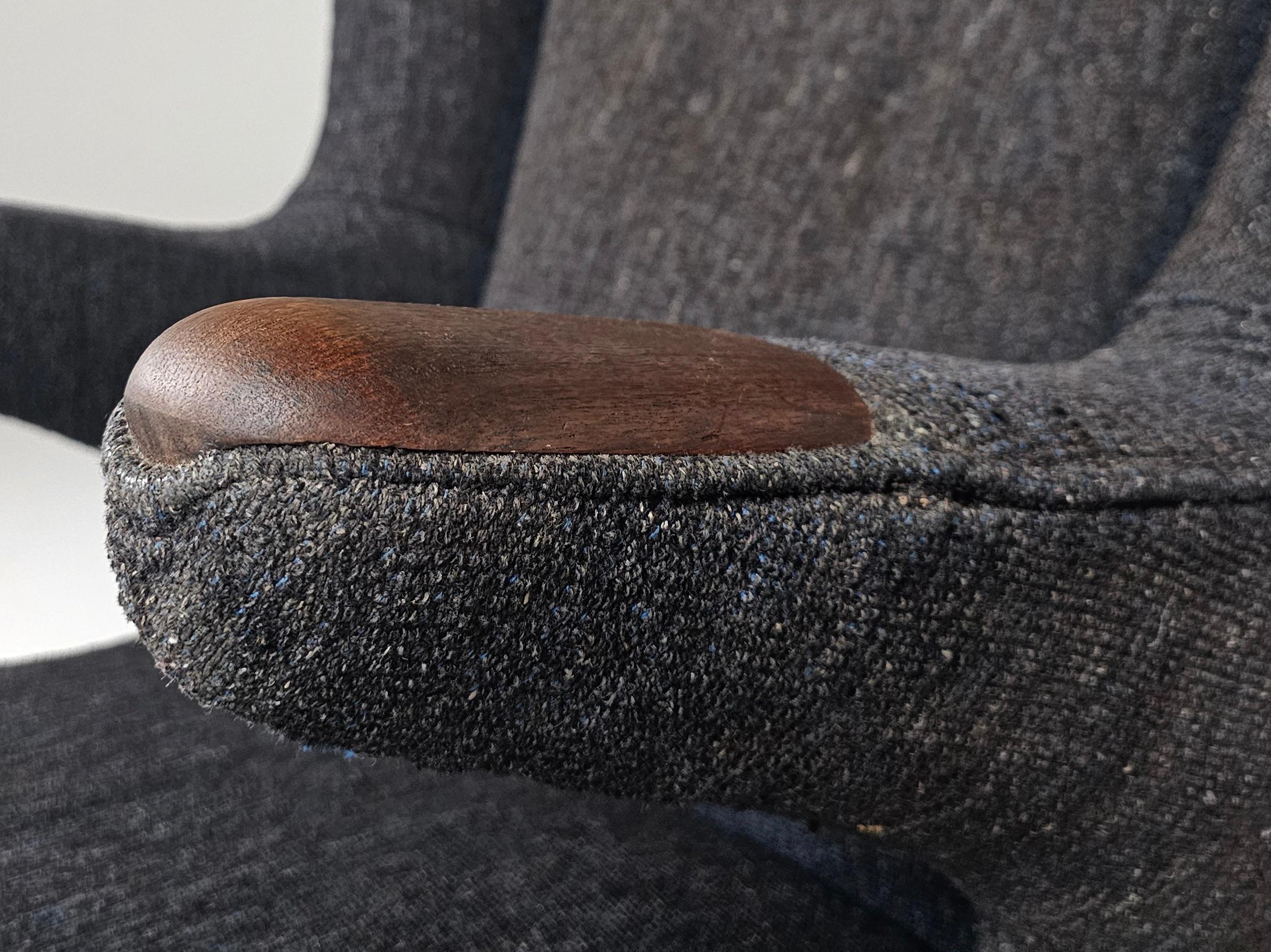 Hans Wegner AP-19 Papa Bear Lounge chair in Grey wool, 1950s 3