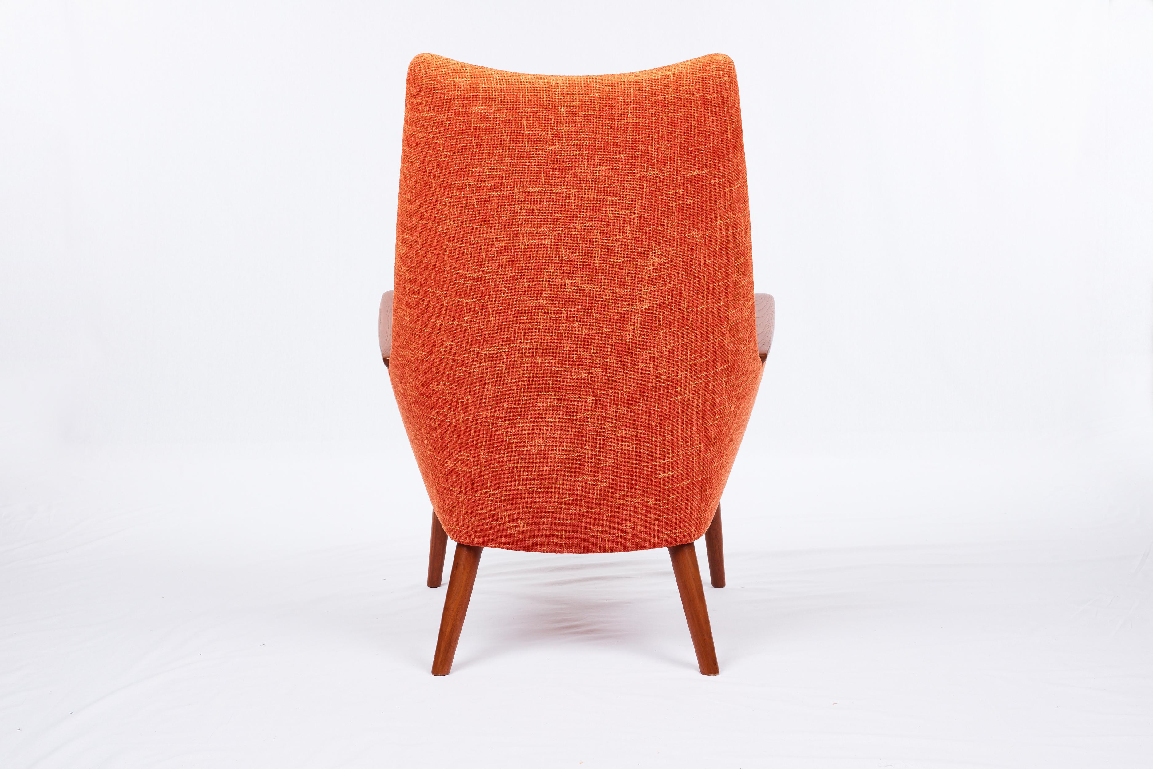 Mid-20th Century Hans Wegner Ap-27 Lounge Chair For Sale
