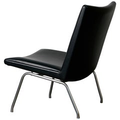 Vintage Hans Wegner AP-39 "Airport" Lounge Chair in Black Leather, circa 1970s