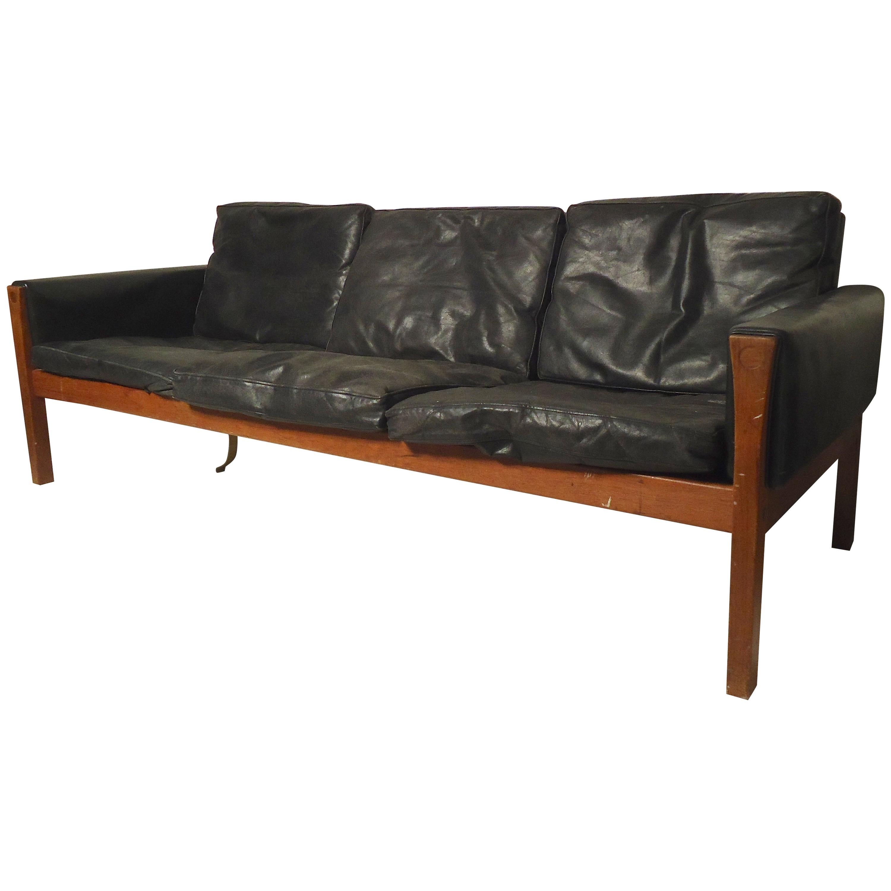 Hans Wegner AP 62 Long Sofa