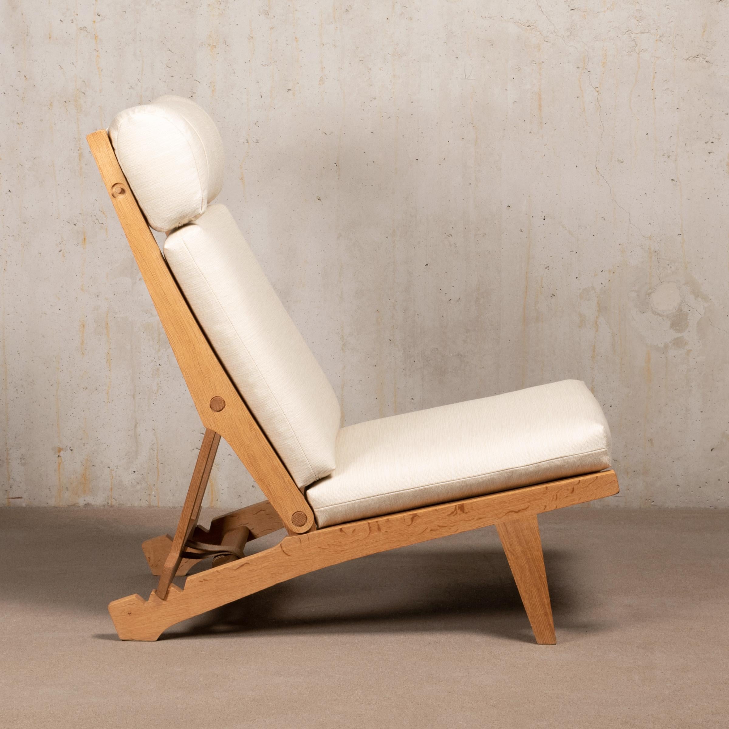 Hans Wegner Ap71 Lounge Chair Oak Frame and Beige Wool for AP Stolen, Denmark 1