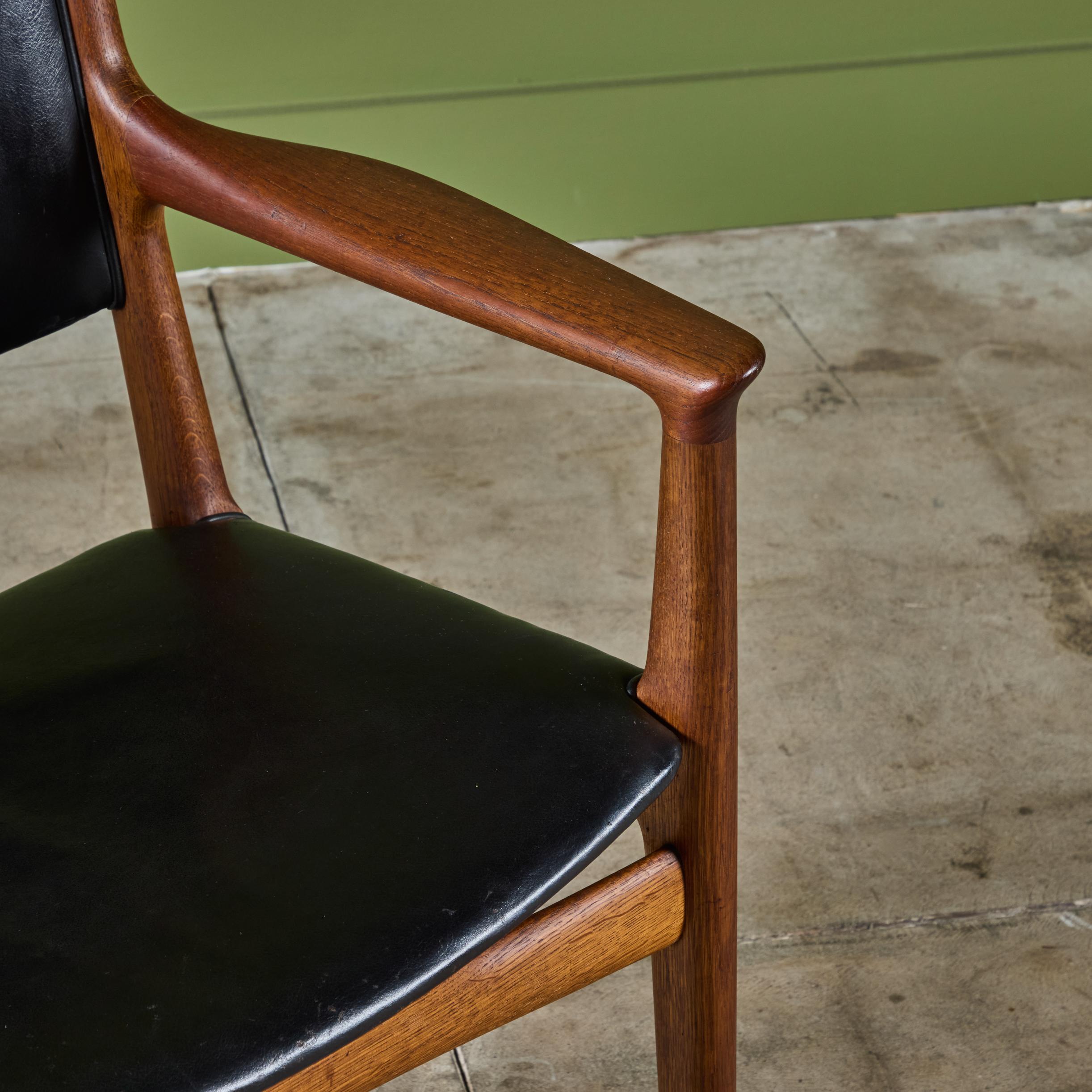 Hans Wegner Armchair for Johannes Hansen For Sale 3