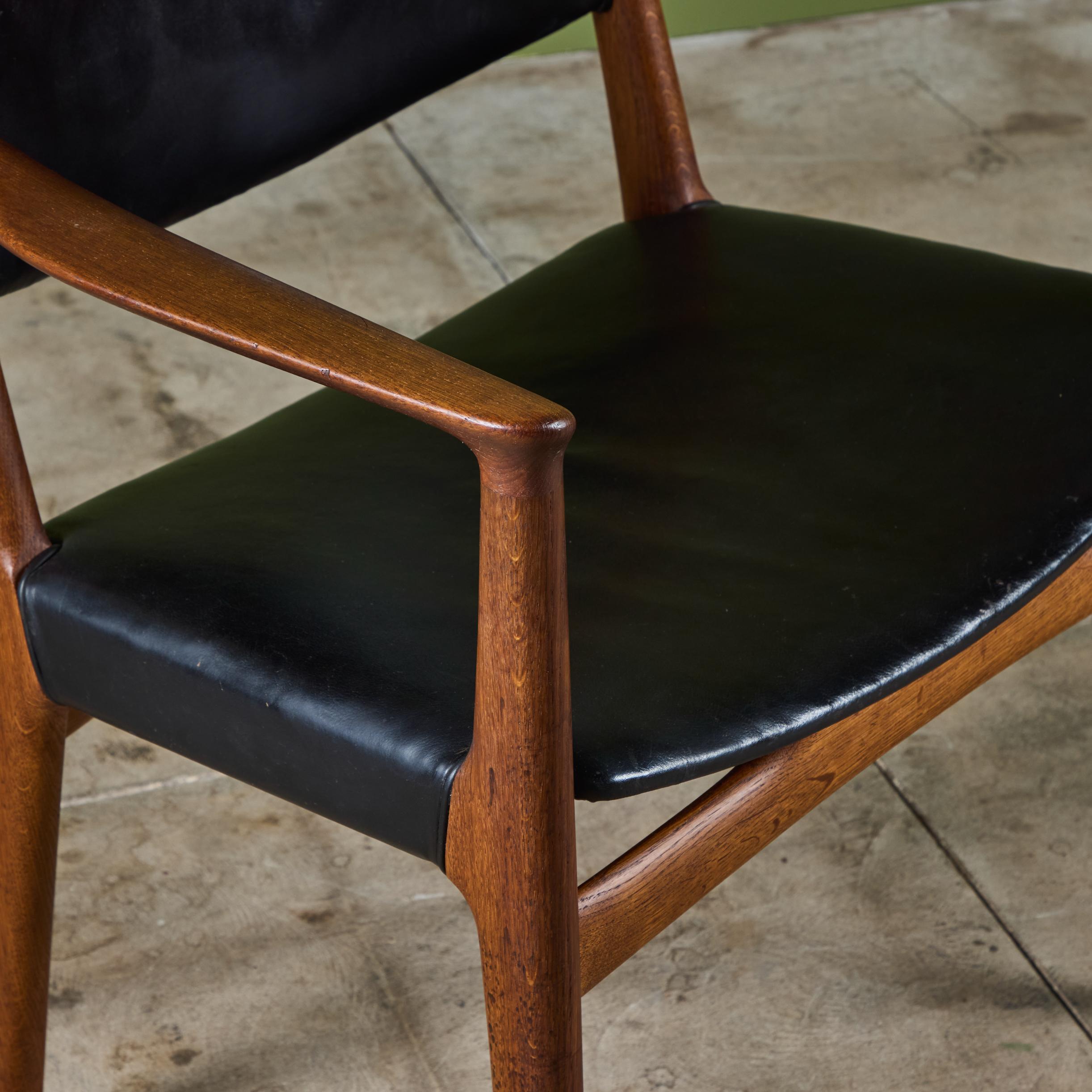 Hans Wegner Armchair for Johannes Hansen For Sale 4