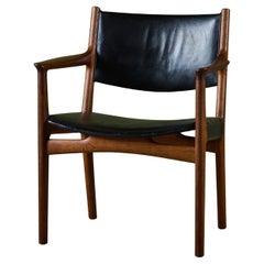 Hans Wegner Armchair for Johannes Hansen