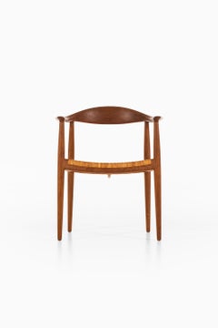 Hans Wegner Armchair Model JH-501 / the Chair by Johannes Hansen in Denmark
