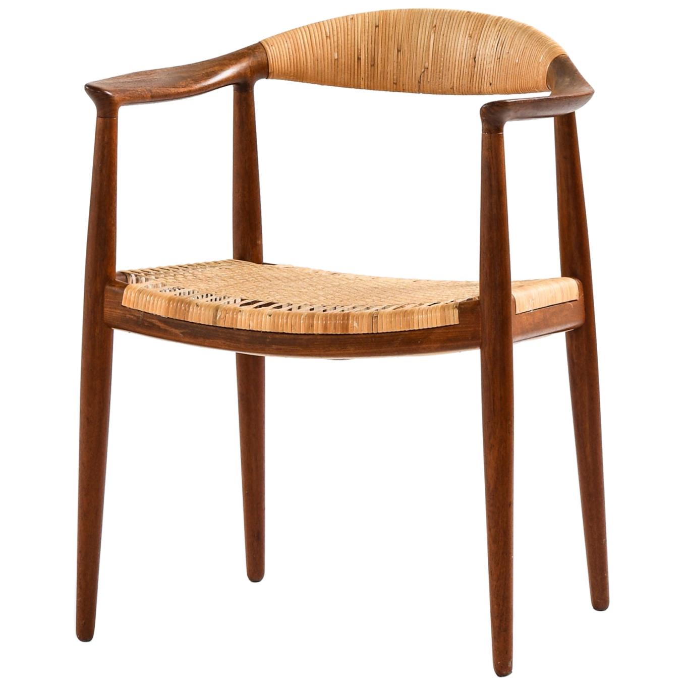 Hans Wegner Armchair Model JH-501 / The Chair by Johannes Hansen in Denmark For Sale