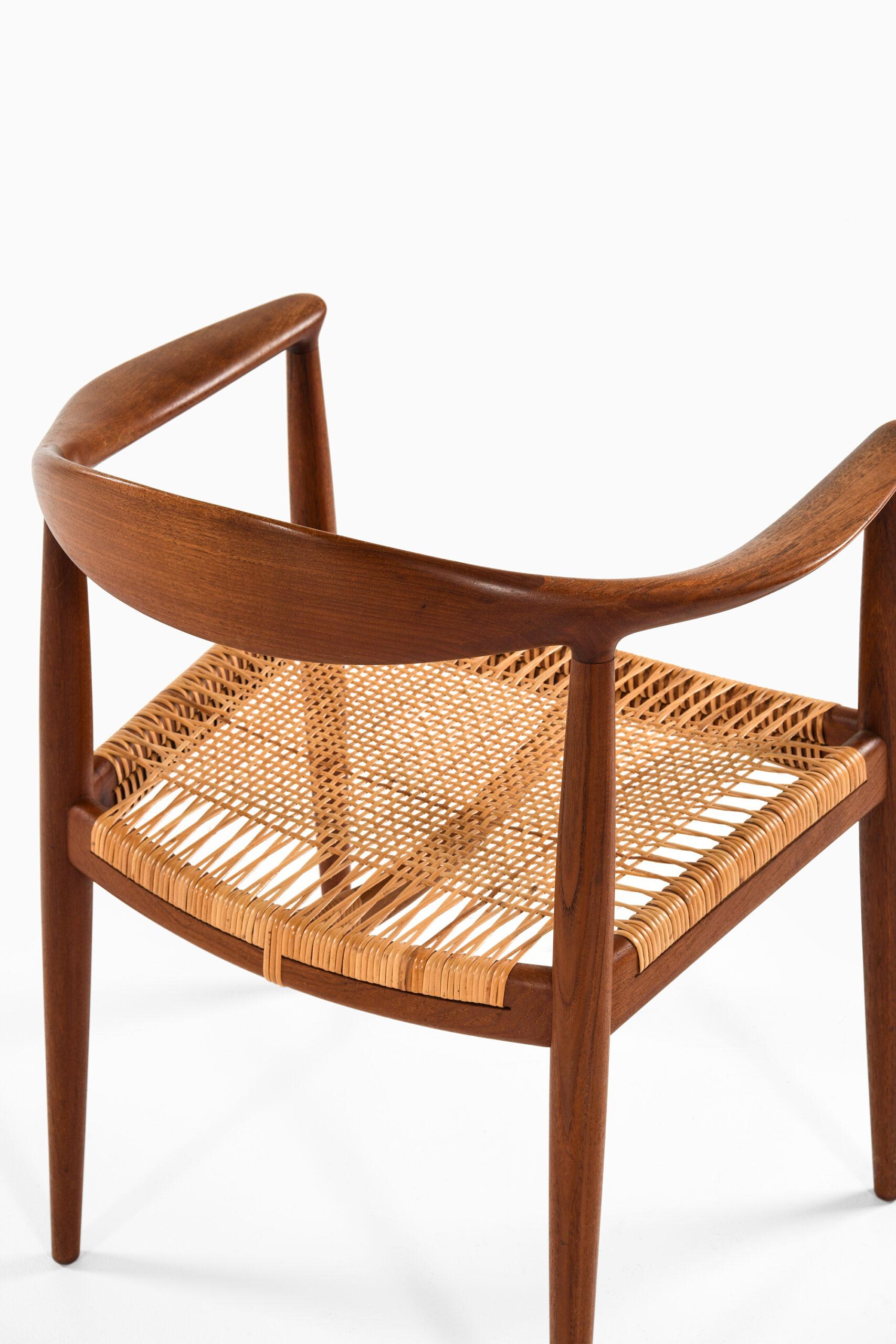 Fauteuil Hans Wegner modèle JH-501 / La chaise produite par Johannes Hansen en vente 4