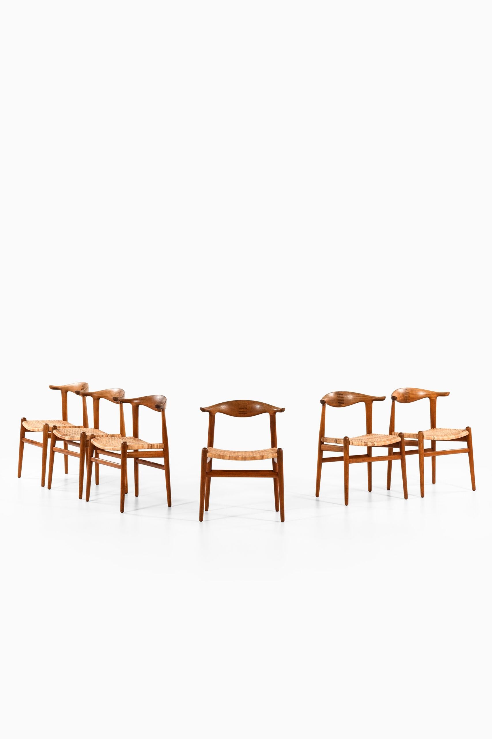 Sillones Hans Wegner Modelo JH-505 Fabricados por el ebanista Johannes Hansen en venta 5