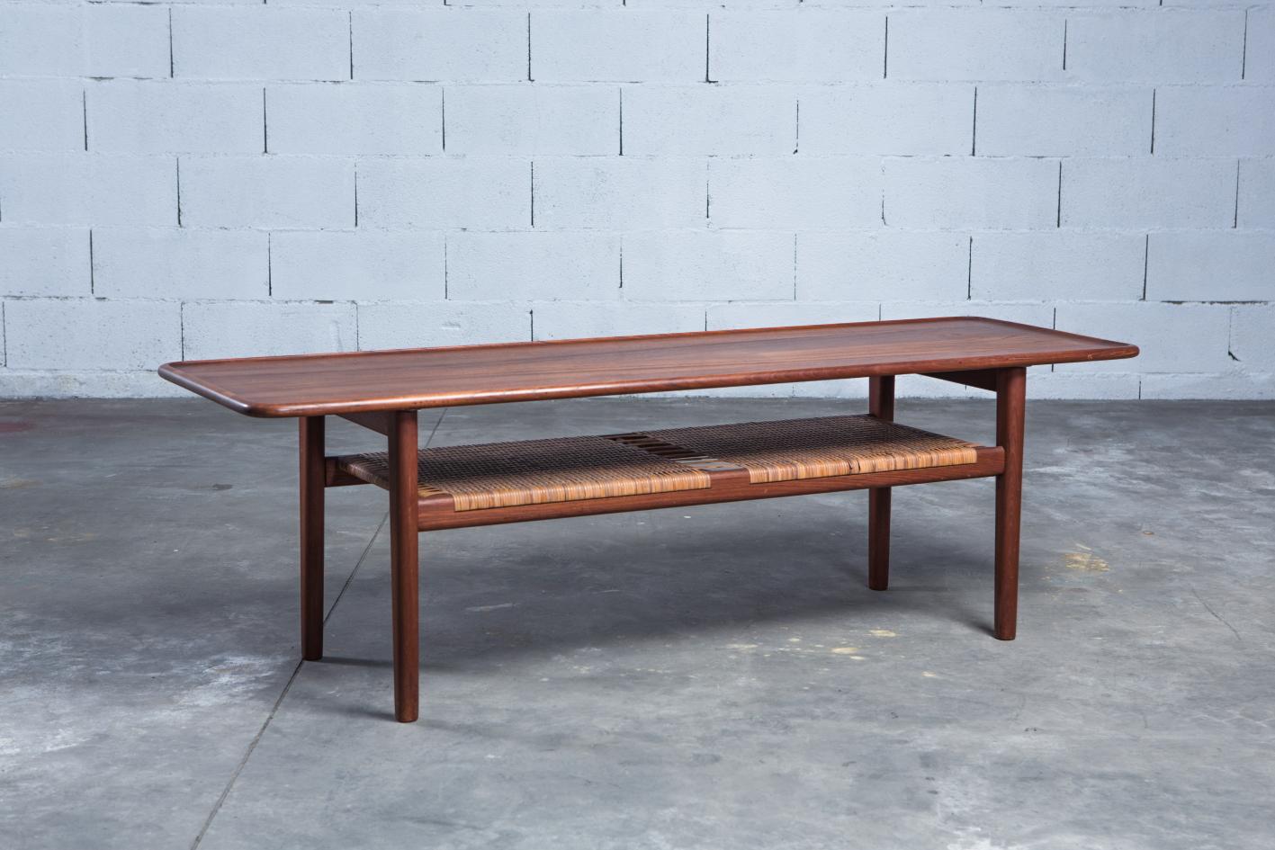 Mid-Century Modern Hans Wegner AT-10 Coffee Table produced by Andreas Tuck, Denmark, 1950s