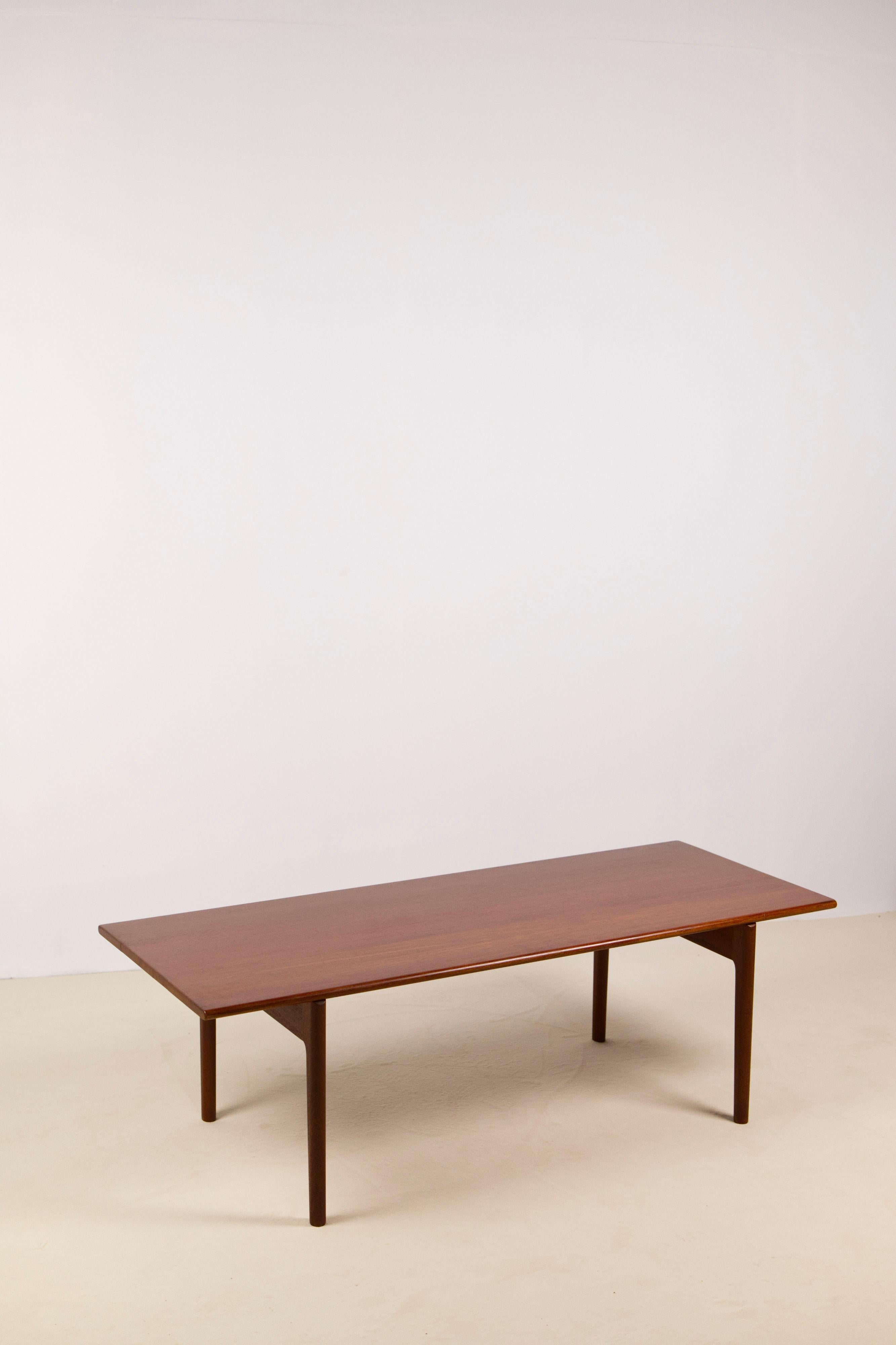 Table basse Hans Wegner AT-15 en teck et Oak massif pour Andreas Tuck en vente 11