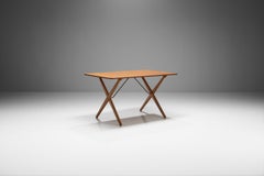 Hans Wegner 'AT 308' Oak Coffee Table with Cross-Leg Frame, Denmark, 1950s
