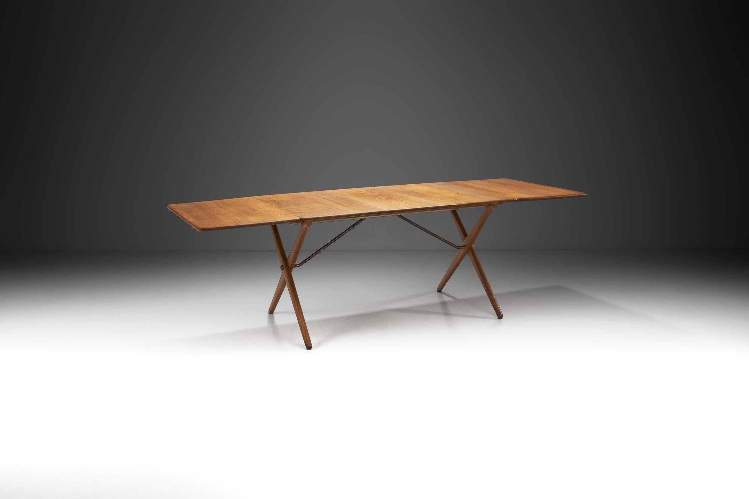 This rare “AT-309” dining table was designed by Hans Wegner in 1955 and its title of ‘iconic’ is well deserved. As it is no longer produced, this model has become a collector’s item created by a designer who is credited as one of the main driving