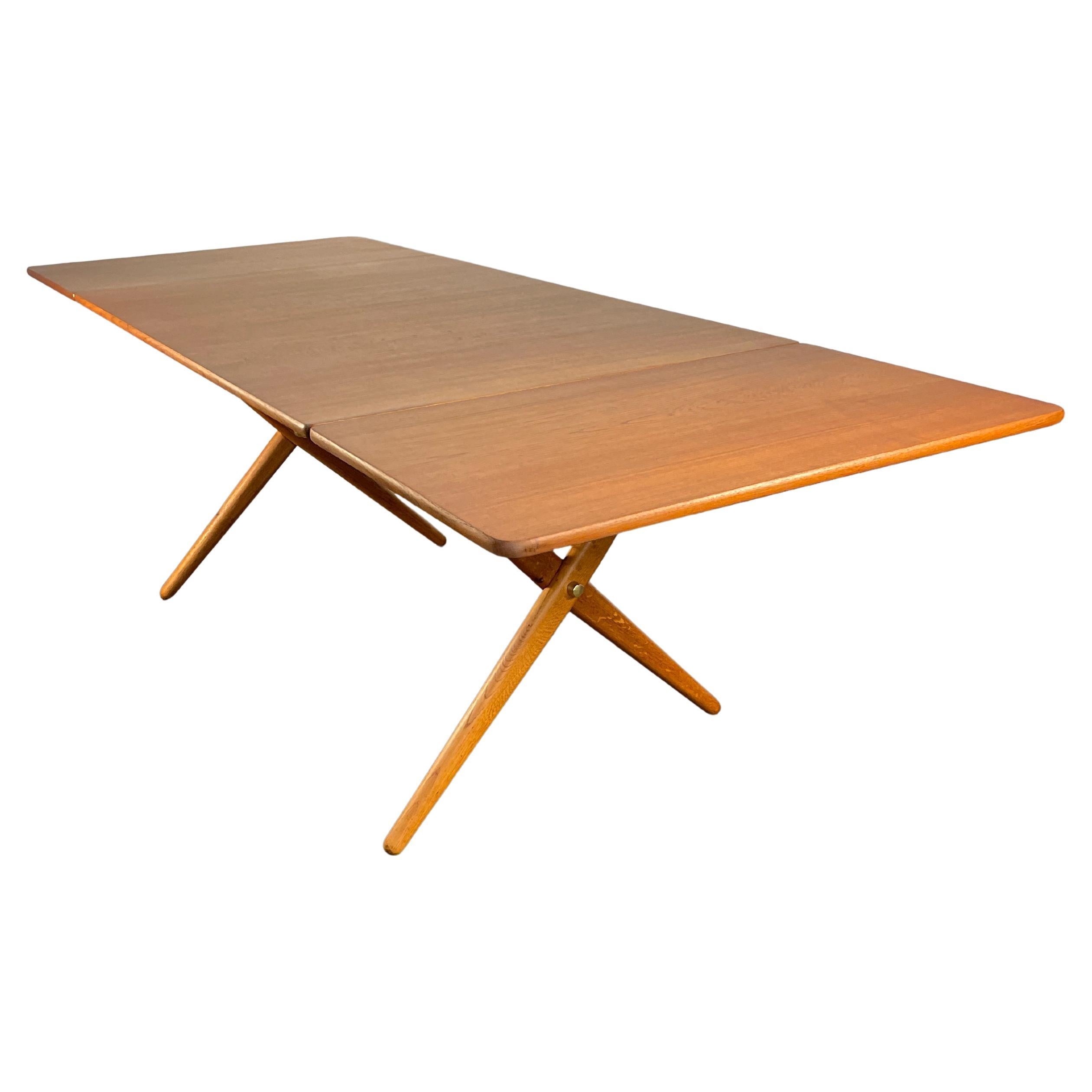 This rare “AT-309” dining table was designed by Hans Wegner in 1955 and its title of ‘iconic’ is well deserved. As it is no longer produced, this model has become a collector’s item created by a designer who is credited as one of the main driving