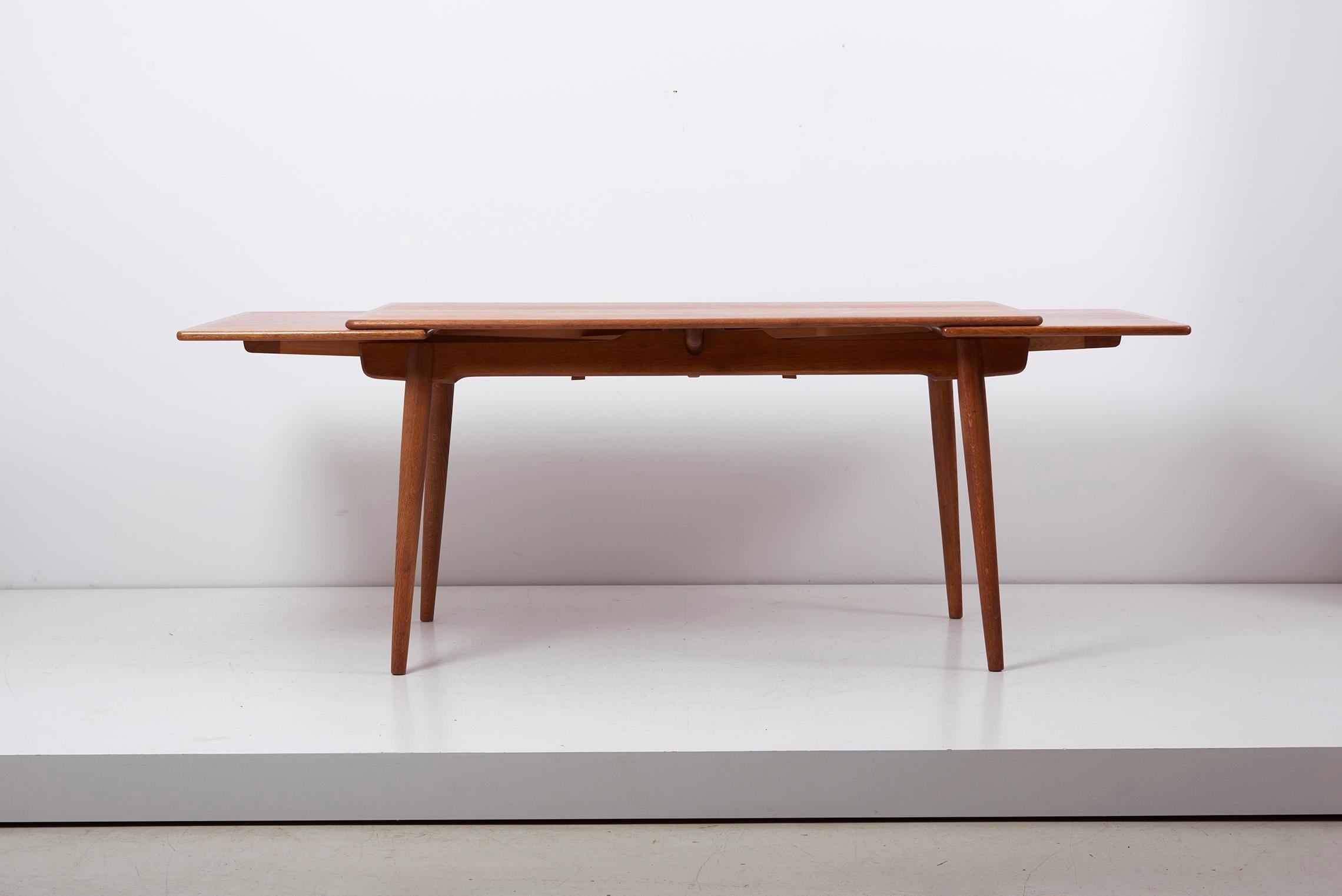 Hans Wegner AT-312 Dining Table in Oak for Andreas Tuck, Denmark, 1950s 3