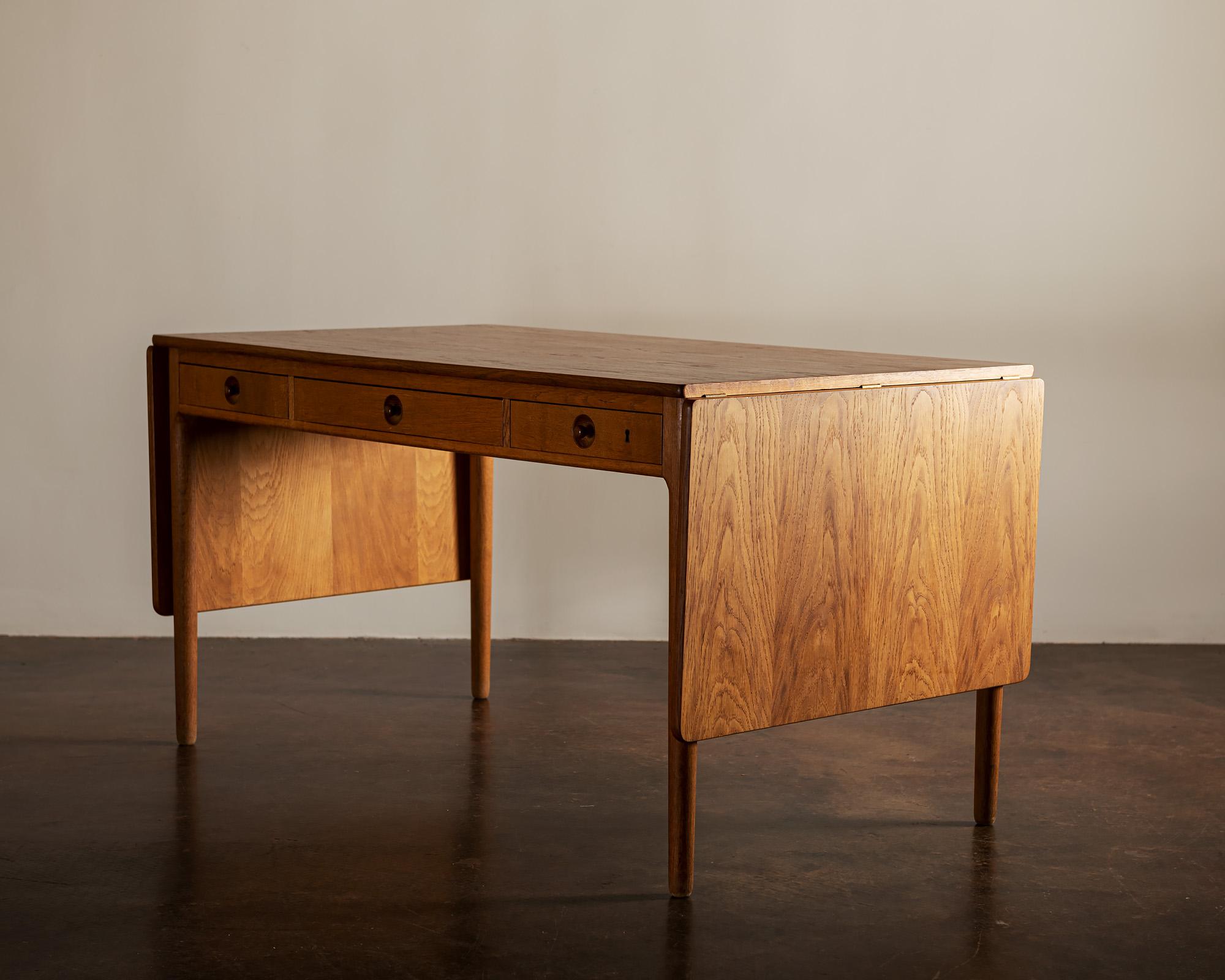 Hans Wegner AT305 Desk for Andreas Tuck, Denmark, 1950s 2