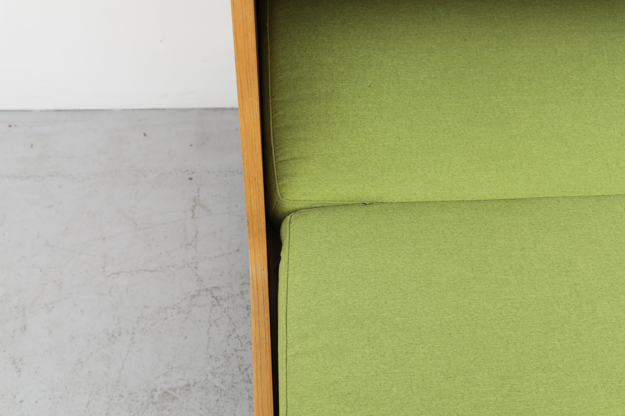 Hans Wegner 'attr' Model GE 258 for Getama Sleeper Sofa With Green Upholstery 10