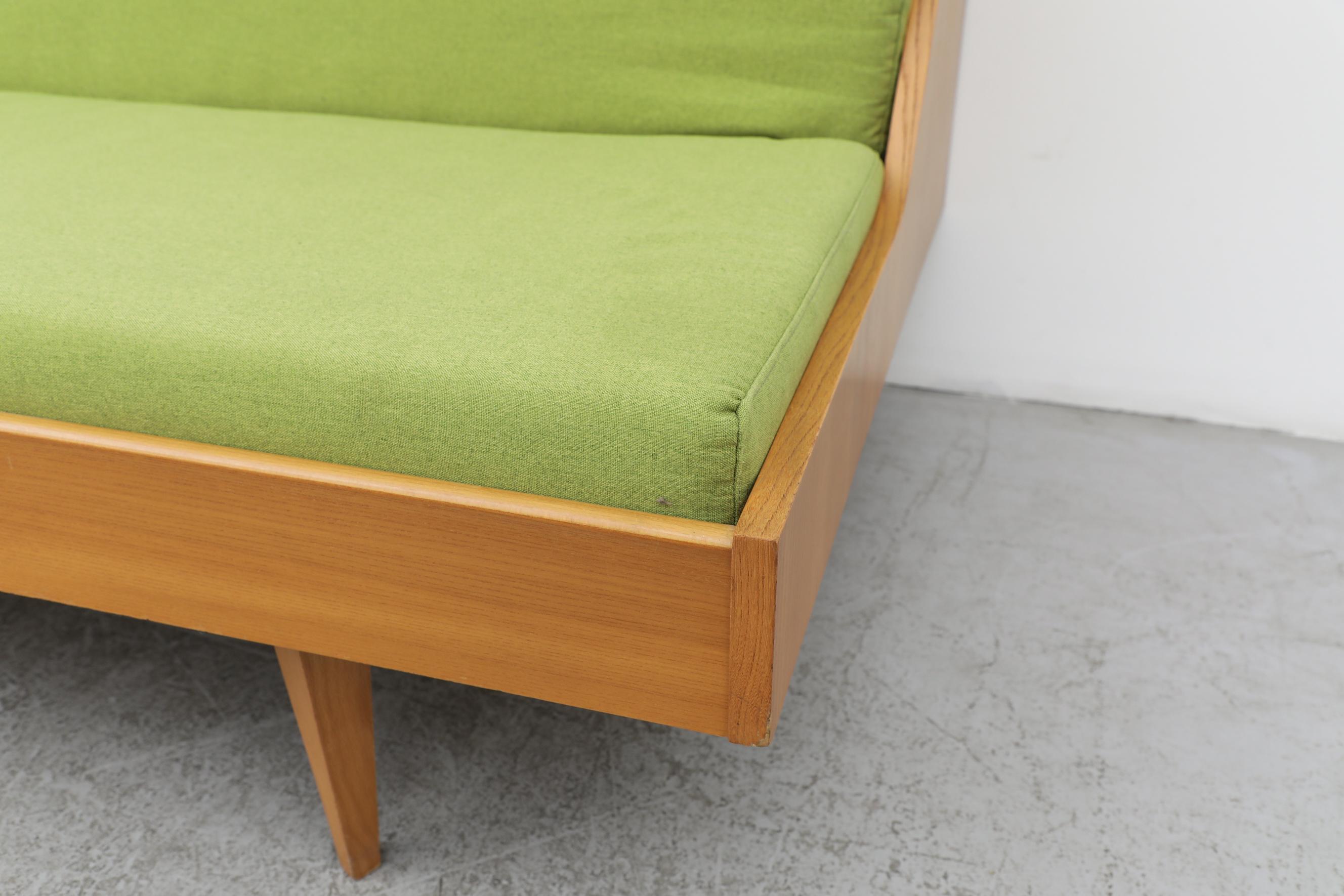 Hans Wegner 'attr' Model GE 258 for Getama Sleeper Sofa With Green Upholstery 1