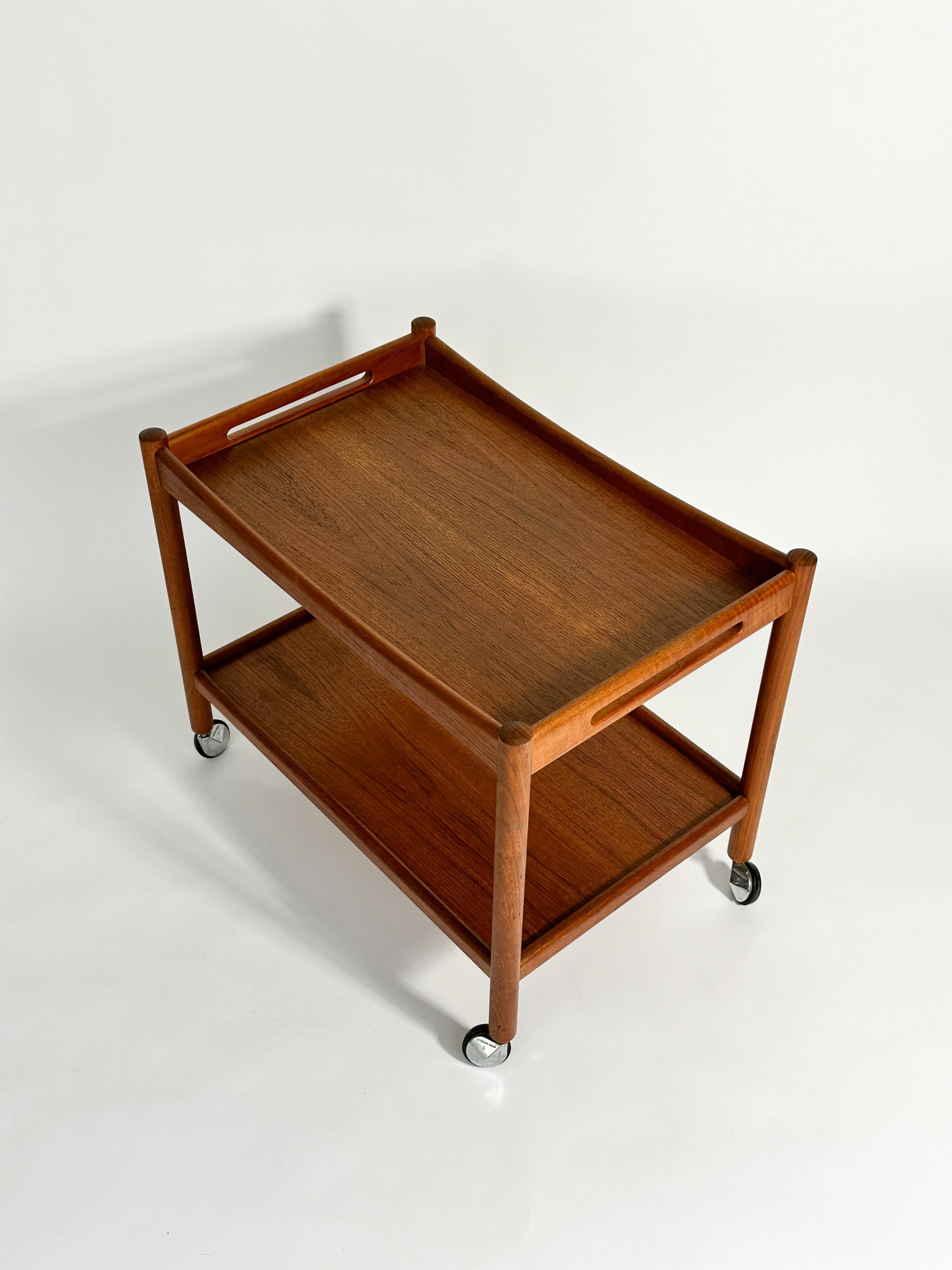 Hand-Crafted Hans Wegner Bar Cart Teak AT45 Andreas Tuck Denmark 1960s