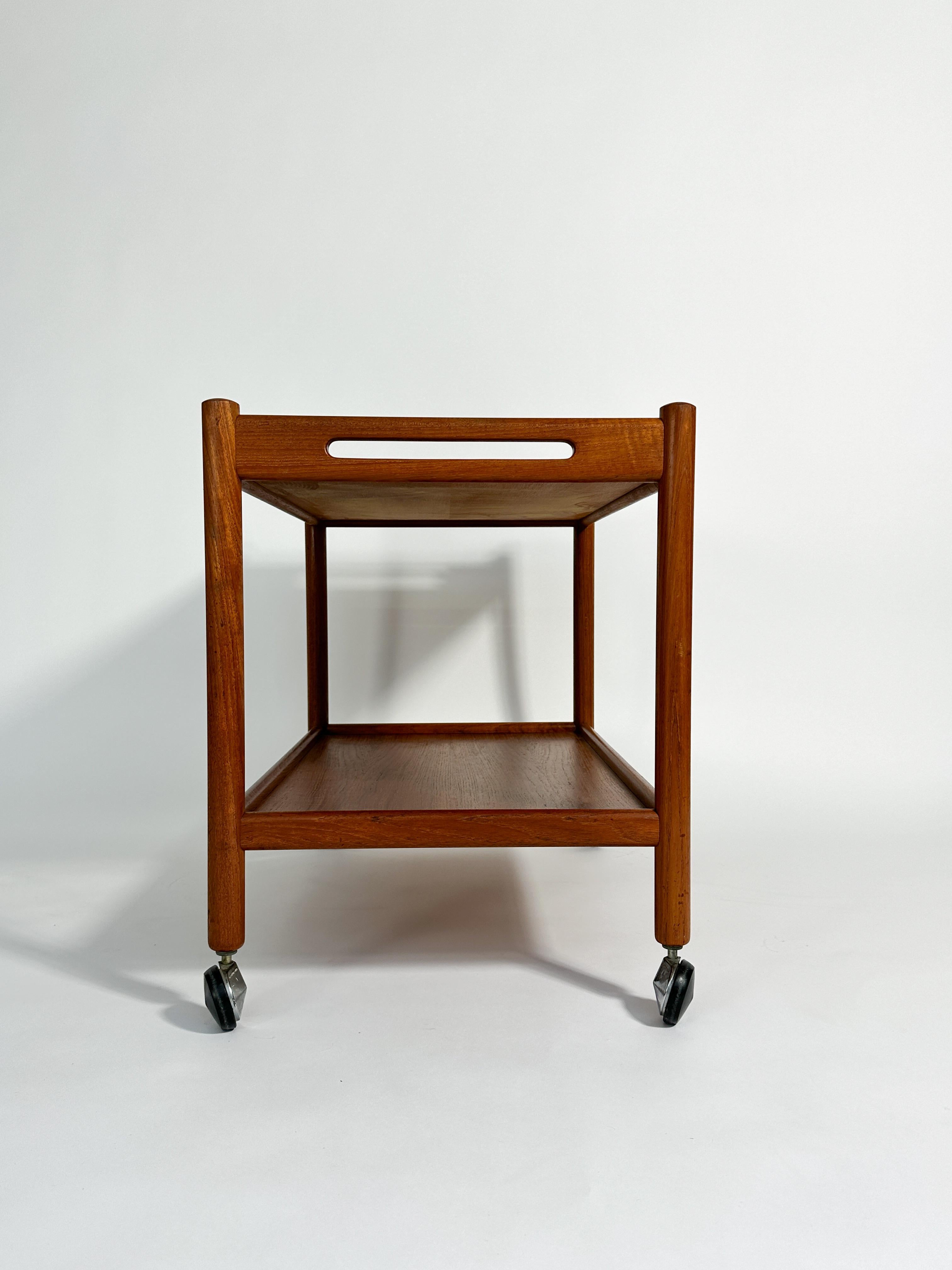 Mid-20th Century Hans Wegner Bar Cart Teak AT45 Andreas Tuck Denmark 1960s