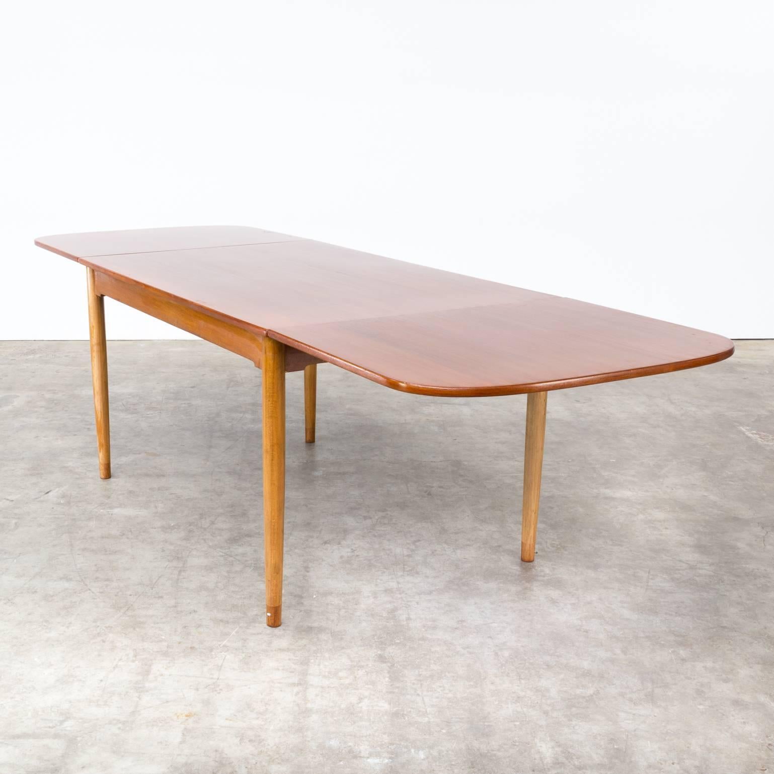 Mid-20th Century Hans Wegner Beautiful Rare Drop Leaf Dining Table For Sale