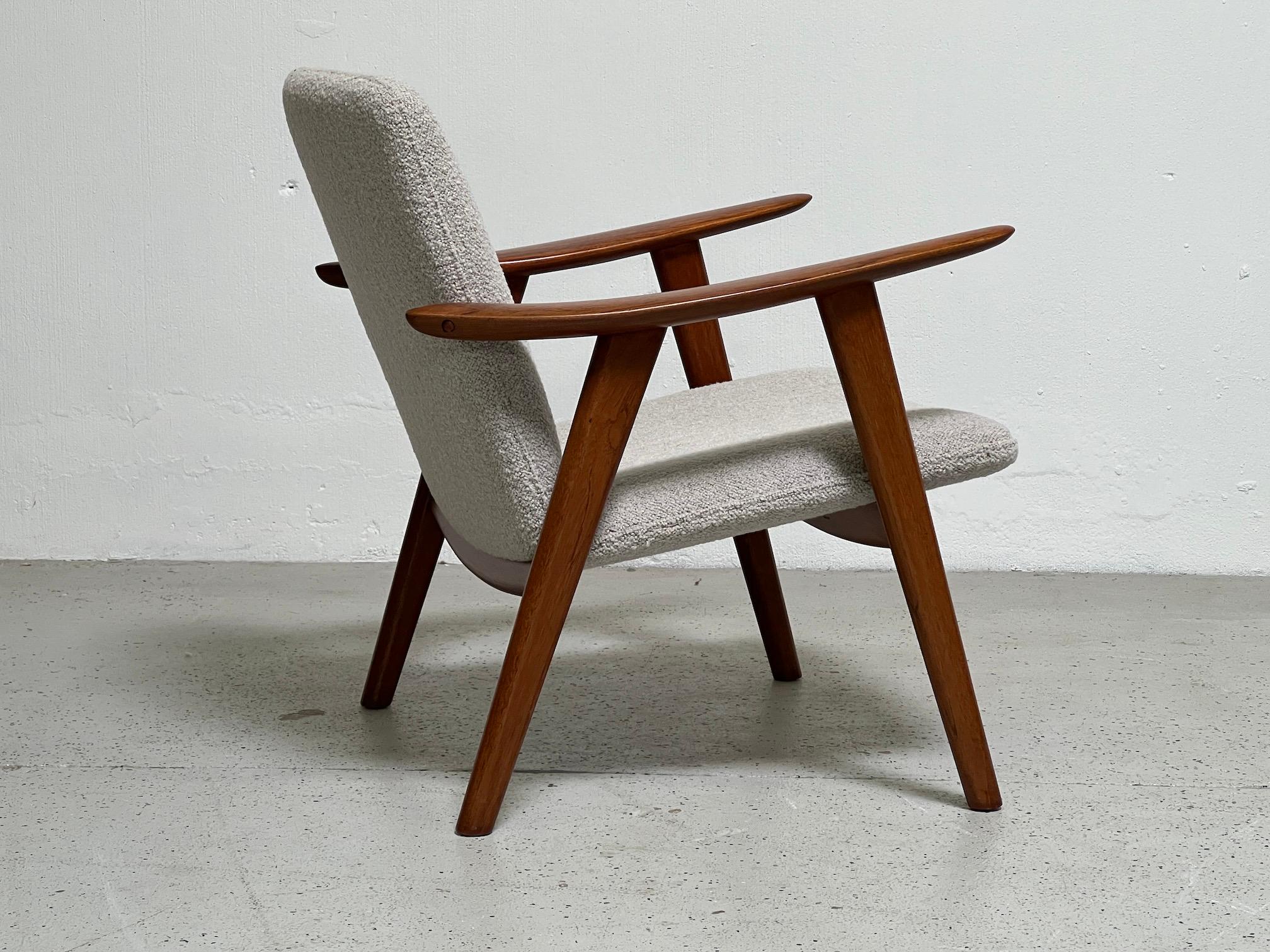 Mid-20th Century Hans Wegner Buck Lounge Chair, Model JH517