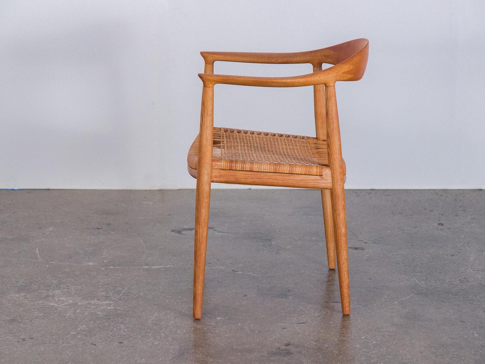 Mid-Century Modern Chaise de salle à manger en rotin Hans Wegner en vente