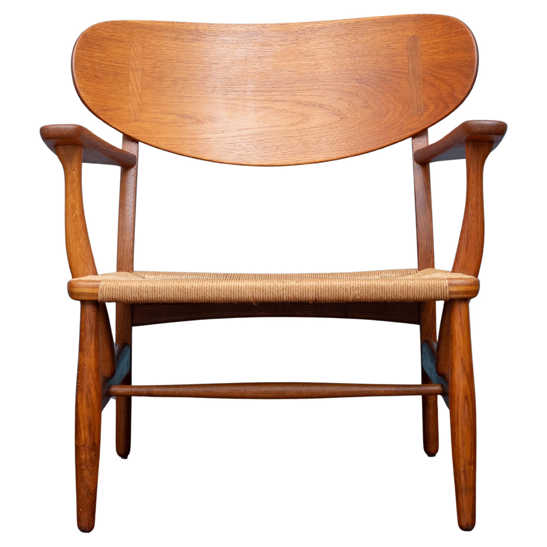 Hans Wegner CH 22 Lounge Chair for Carl Hanson 
Son in vendita