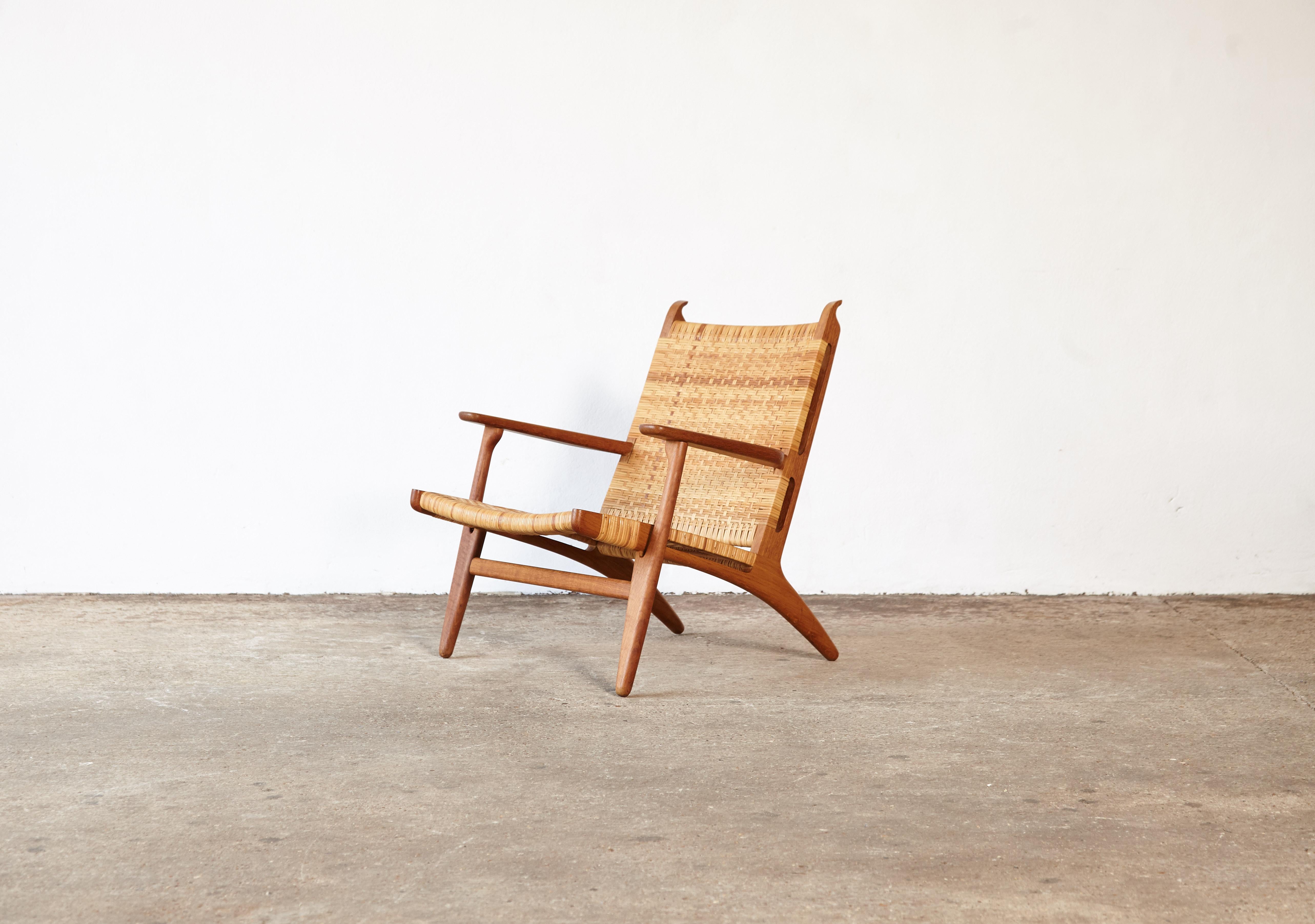 A wonderful CH-27 chair designed by Hans Wegner for Carl Hansen, Denmark, 1950s. Original cane, original condition. Unmarked.  Fast shipping worldwide.




UK customers please note:    displayed prices do not include VAT.