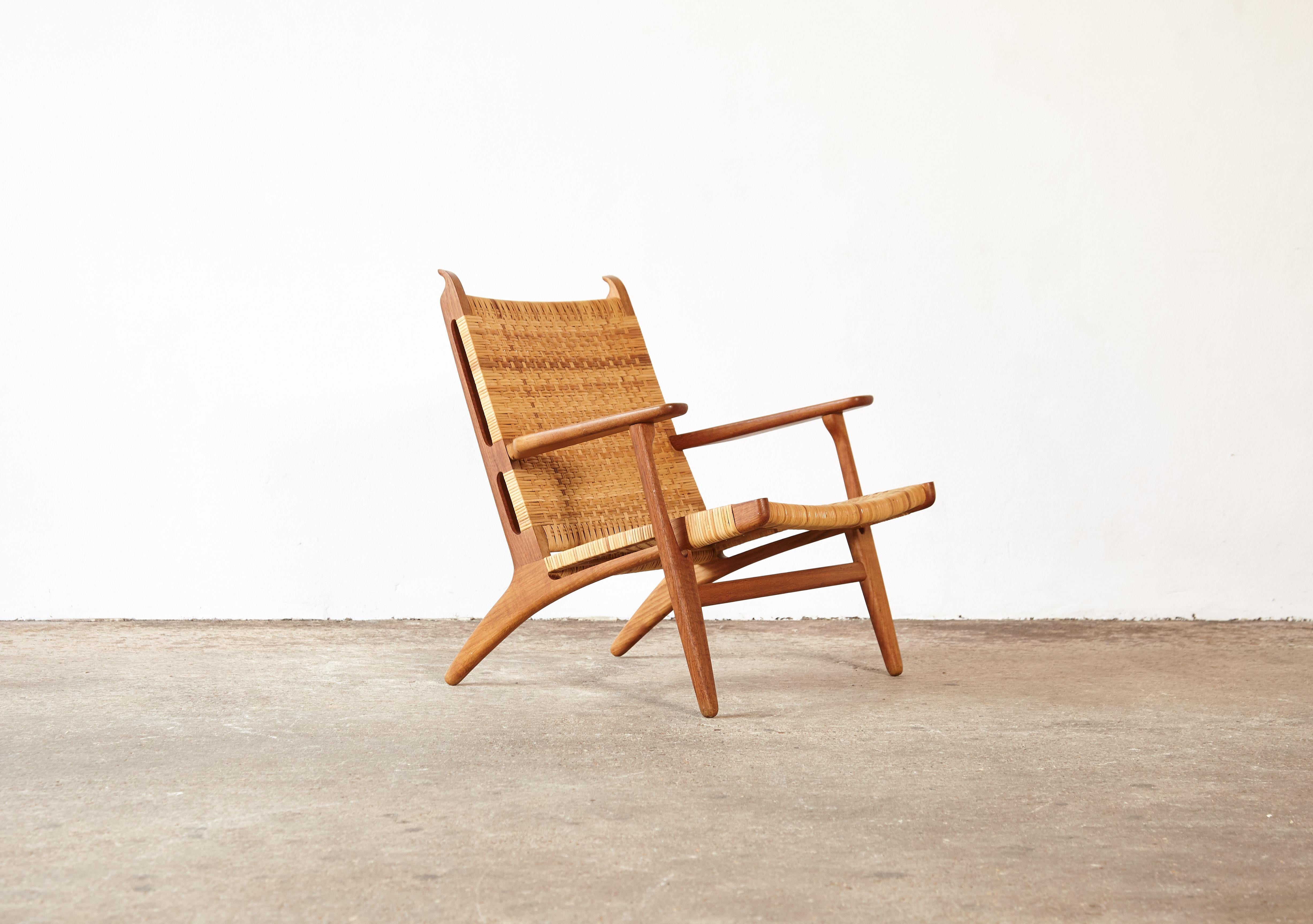 Hans Wegner CH-27 Chair, Carl Hansen & Son, Denmark, 1950s In Good Condition In London, GB