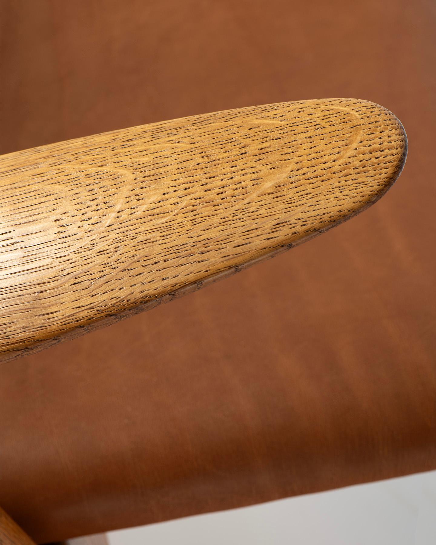 Hans Wegner CH-28 Chaise Sawbuck en chêne et cuir, 1951 en vente 2