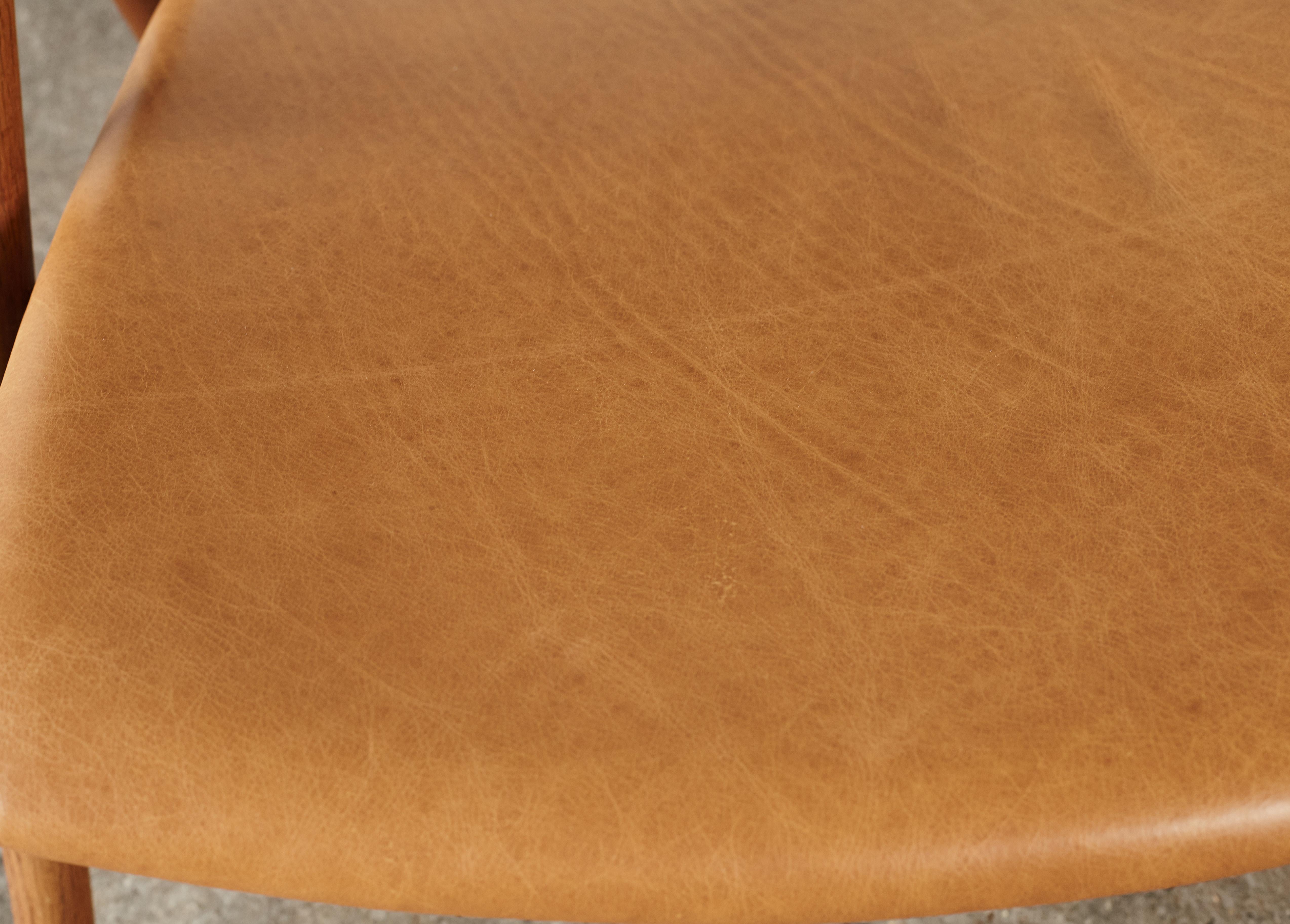 Hans Wegner CH-28 Oak Sawbuck Armchair, 1950s, Denmark 2