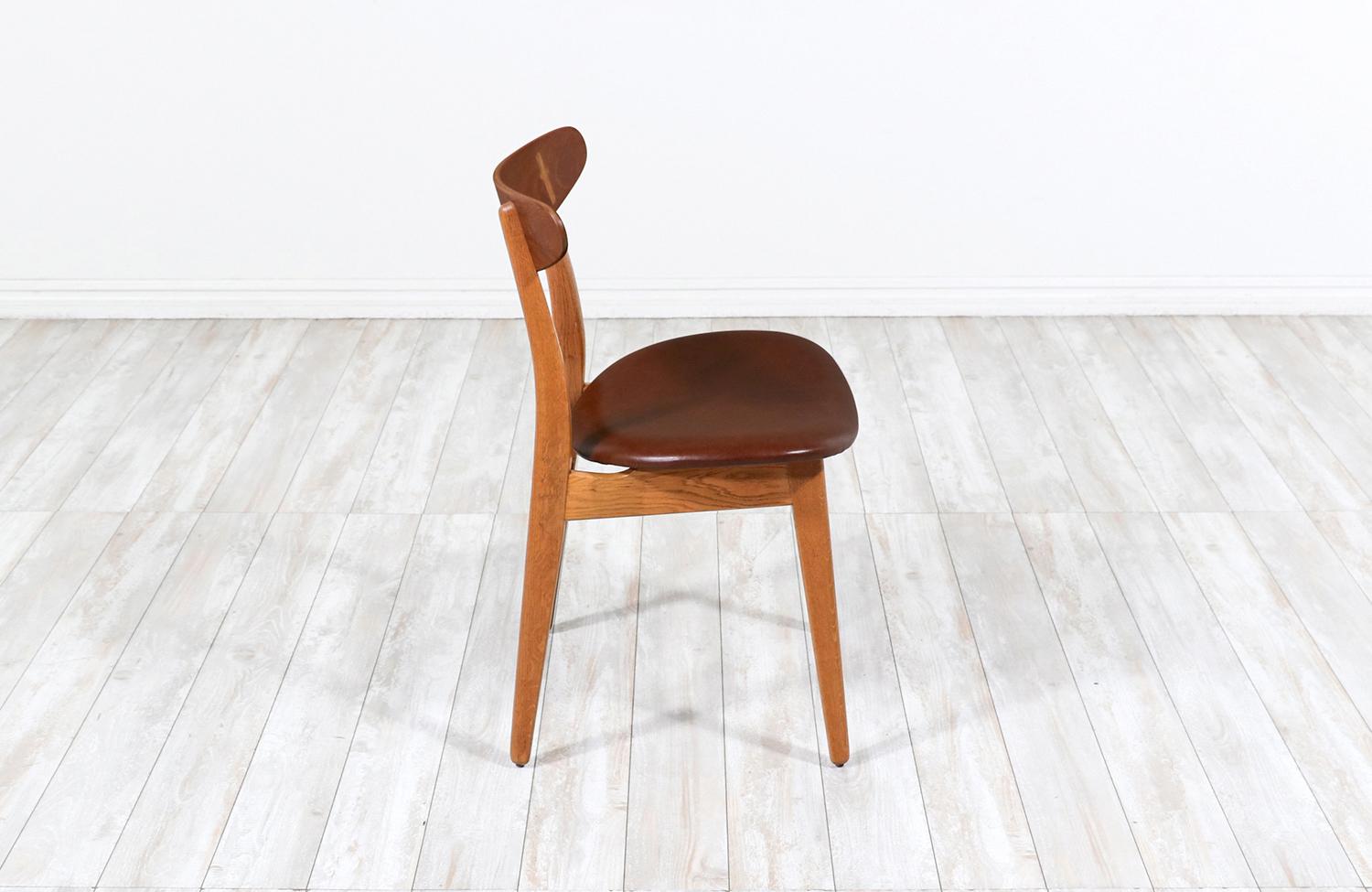 Mid-Century Modern Expertly Restored - Hans Wegner CH-30 Oak & Leather Chair Carl Hansen & Son For Sale