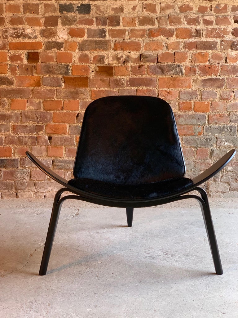 Carl Shell Chair Hans Wegner CH07 Black Shell Chair Carl Hansen and Son, Denmark ...