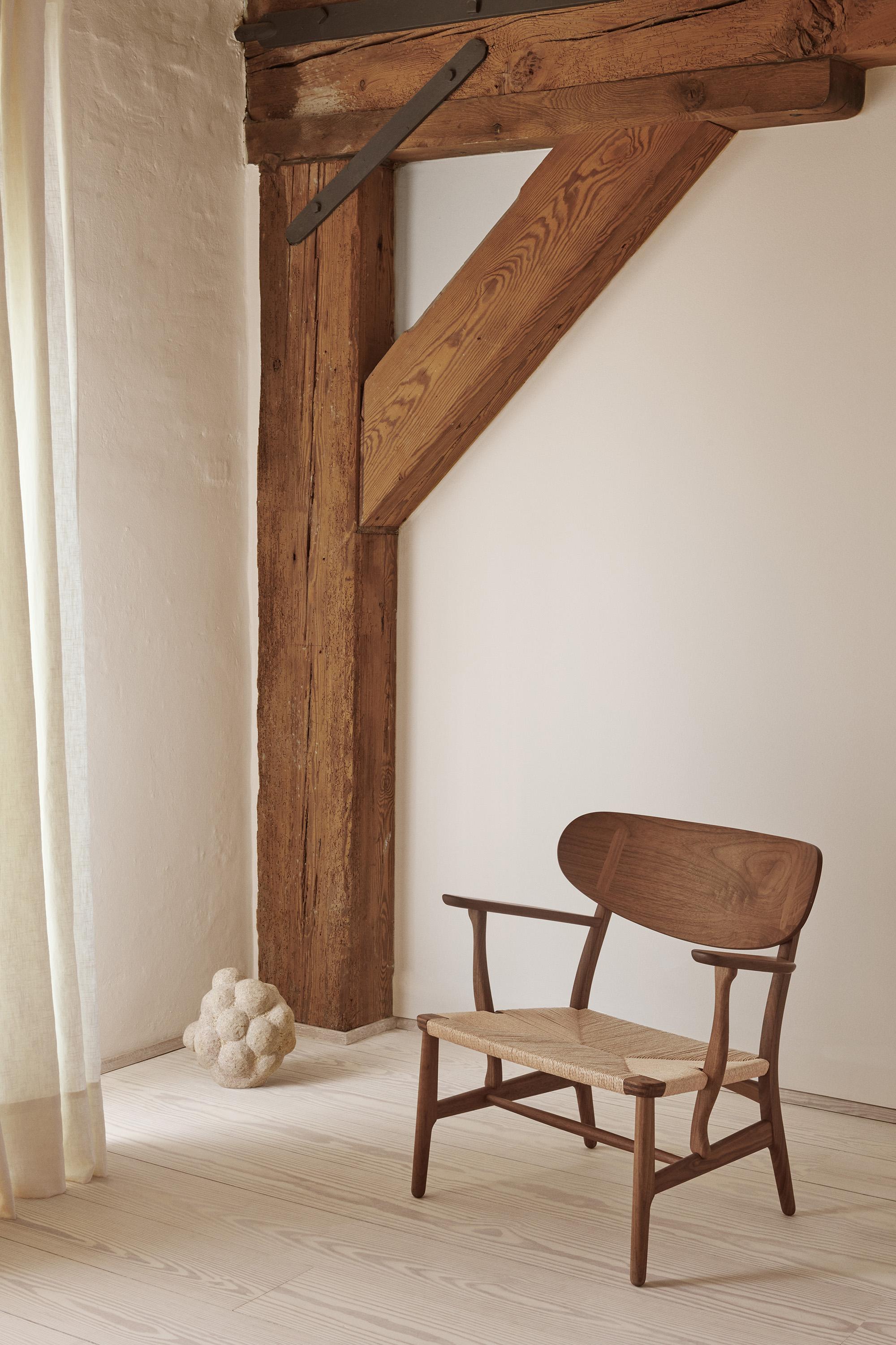 Papercord Hans Wegner 'CH22' Chair in Black Painted Oak for Carl Hansen & Son For Sale