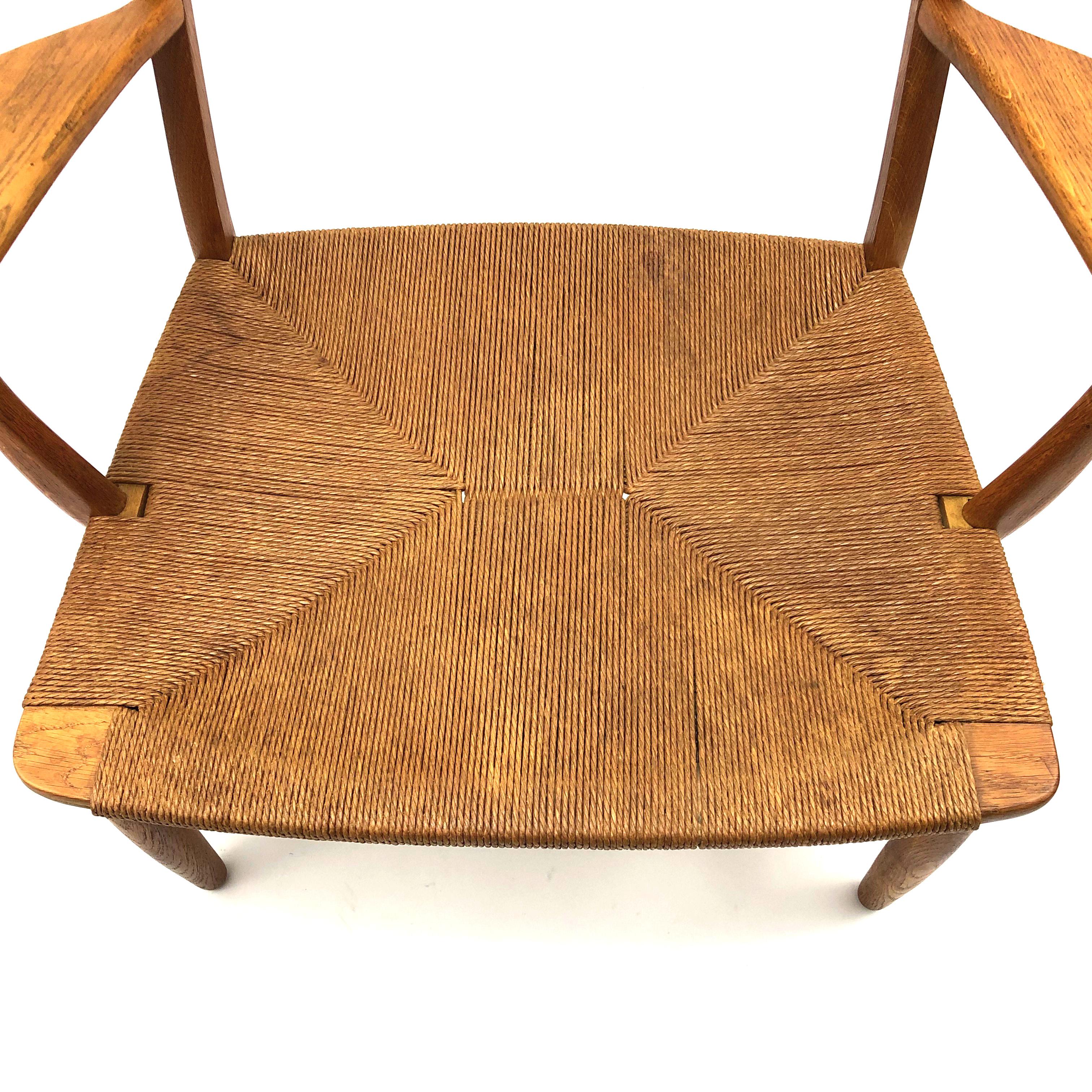 Hans Wegner CH22 Lounge Chair in Teak and Oak 3