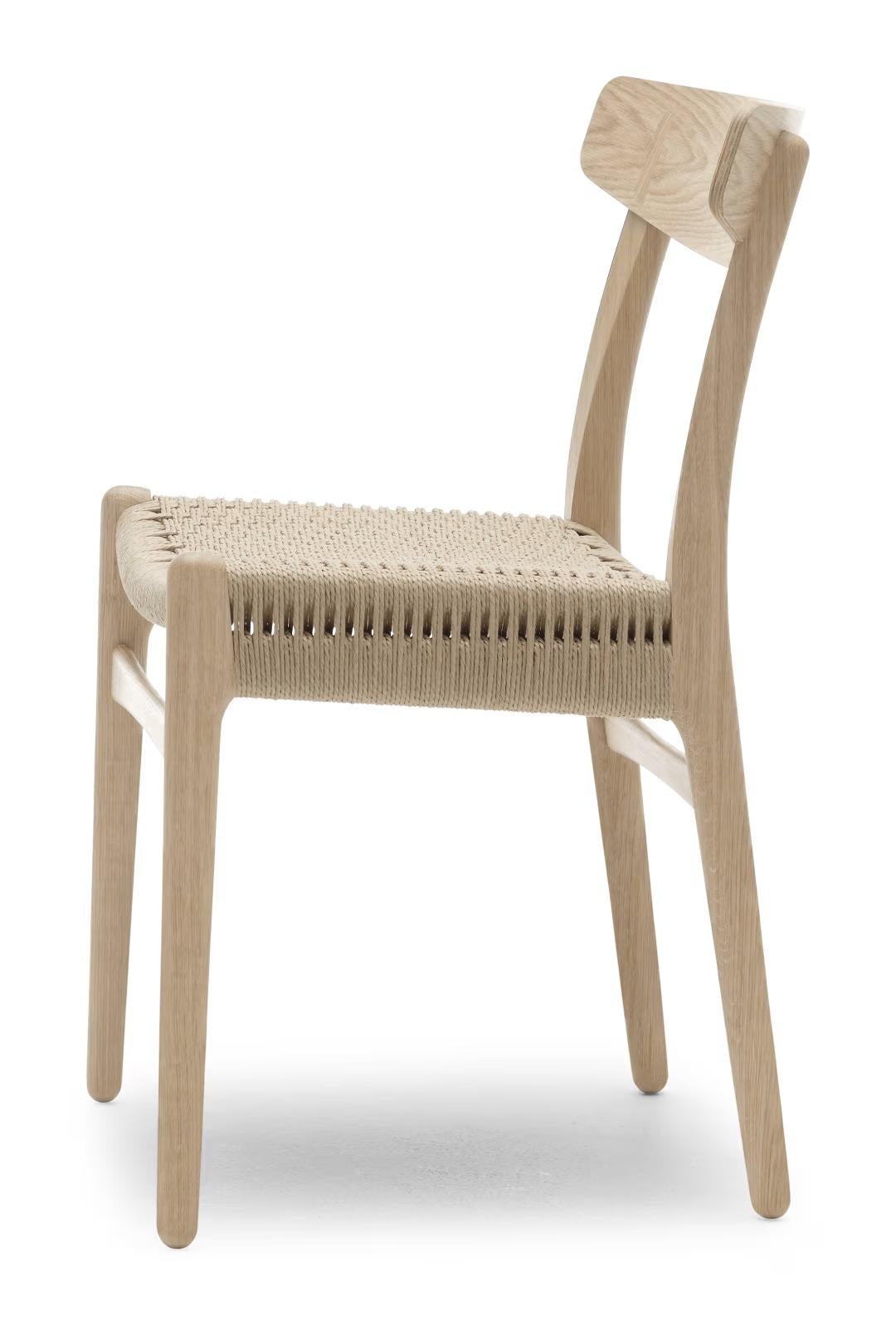 Hans Wegner 'CH23' Stuhl aus Eiche, weißes Öl und natürliches Papierkordel für Carl Hansen & Sohn, Hans Wegner (Moderne der Mitte des Jahrhunderts) im Angebot
