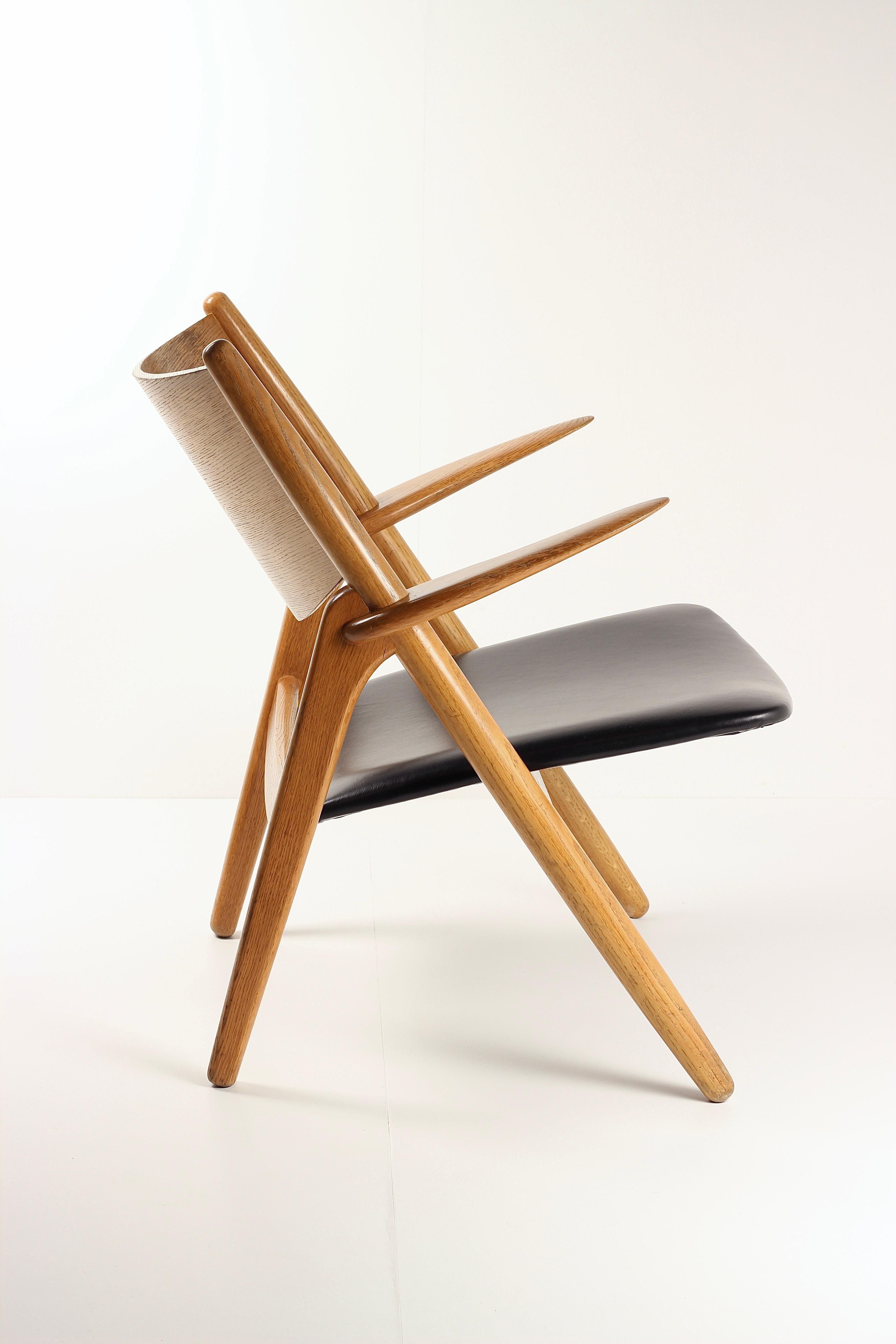 Hans Wegner CH28 Sawback Lounge Chair Danish Modern Icon by Carl Hansen & Søn For Sale 8