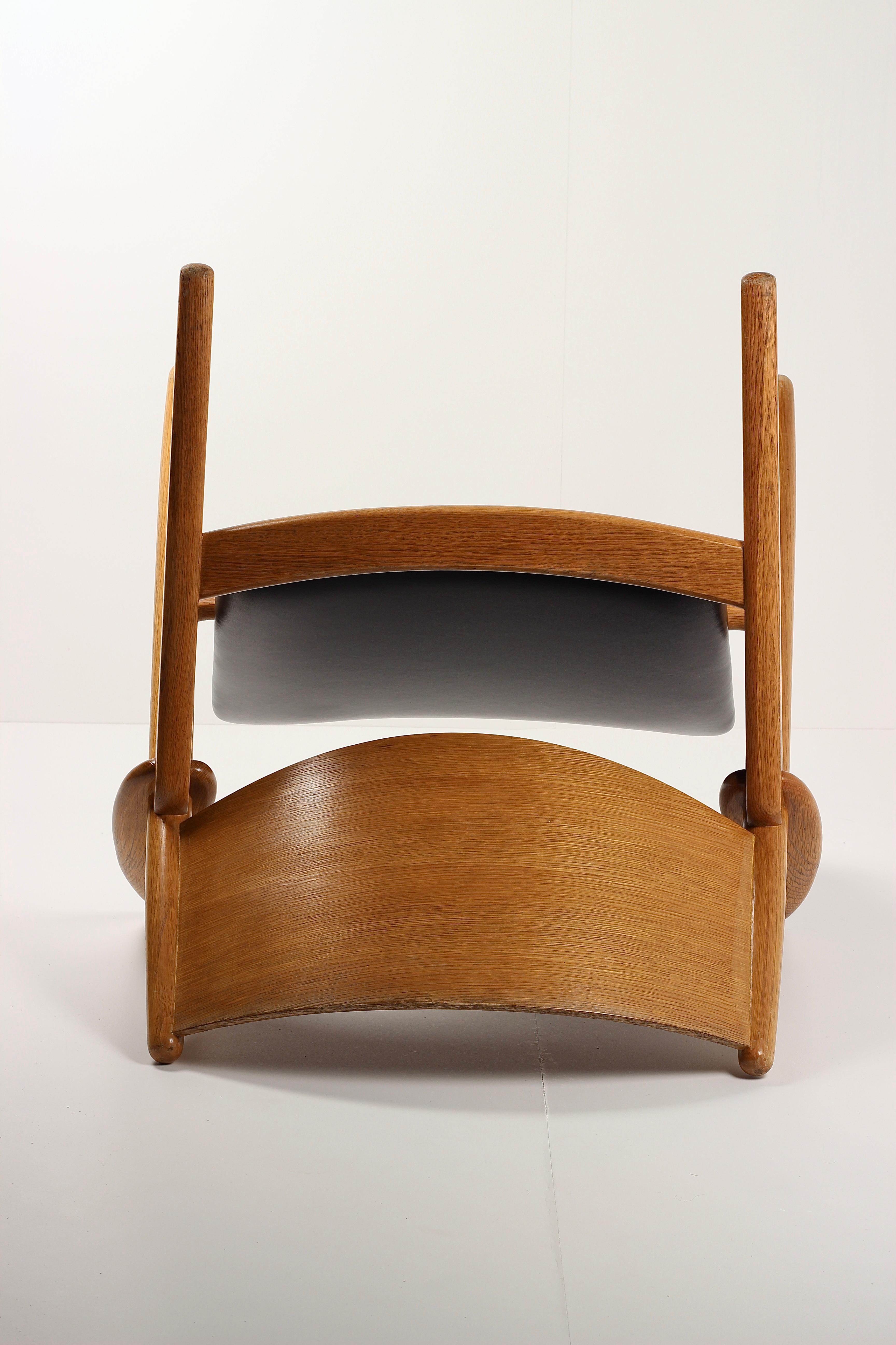 Hans Wegner CH28 Sawback Lounge Chair Danish Modern Icon by Carl Hansen & Søn For Sale 13